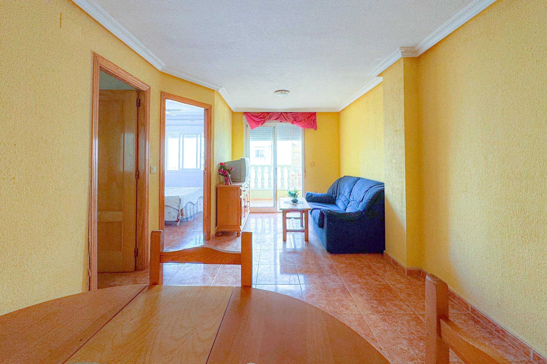 Resale - Apartment  - Torrevieja - Playa del cura