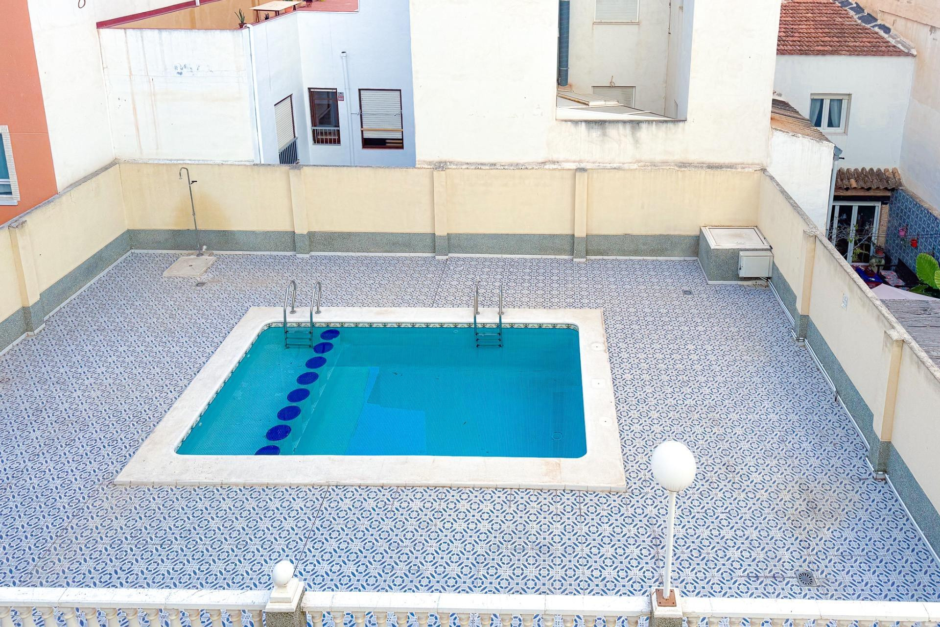 Resale - Apartment  - Torrevieja - Playa del cura