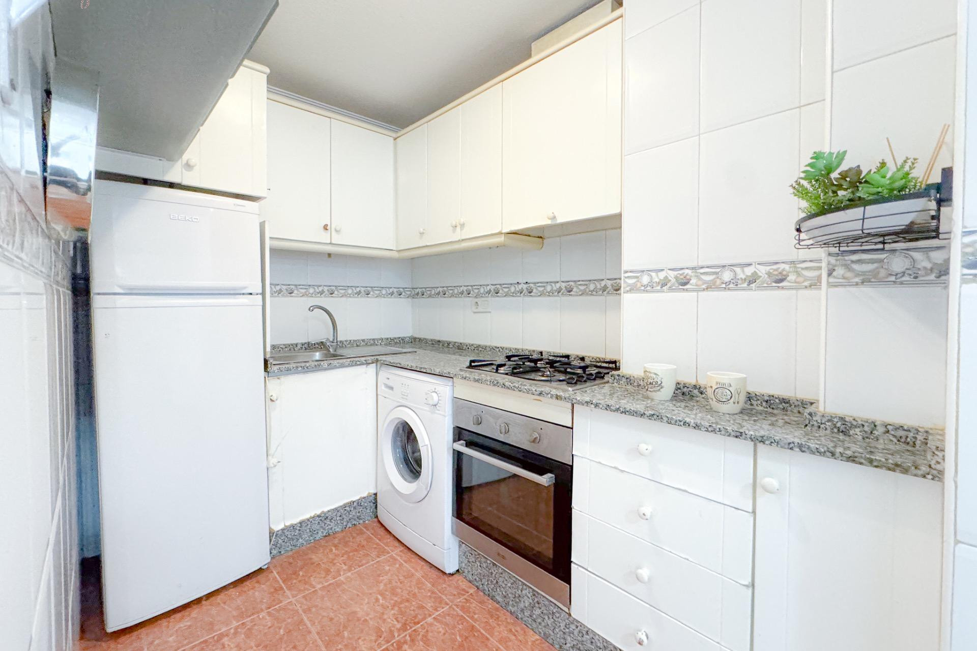 Resale - Apartment  - Torrevieja - Playa del cura