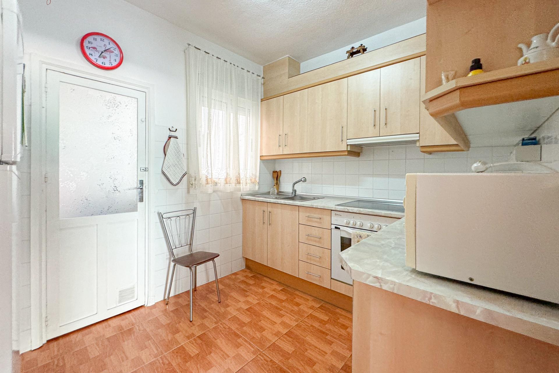 Resale - Apartment  - Torrevieja - Playa del cura