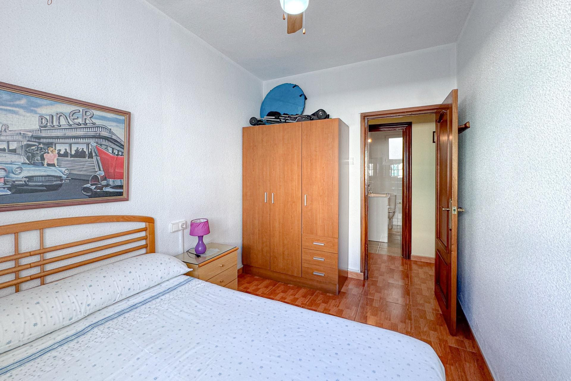 Resale - Apartment  - Torrevieja - Playa del cura