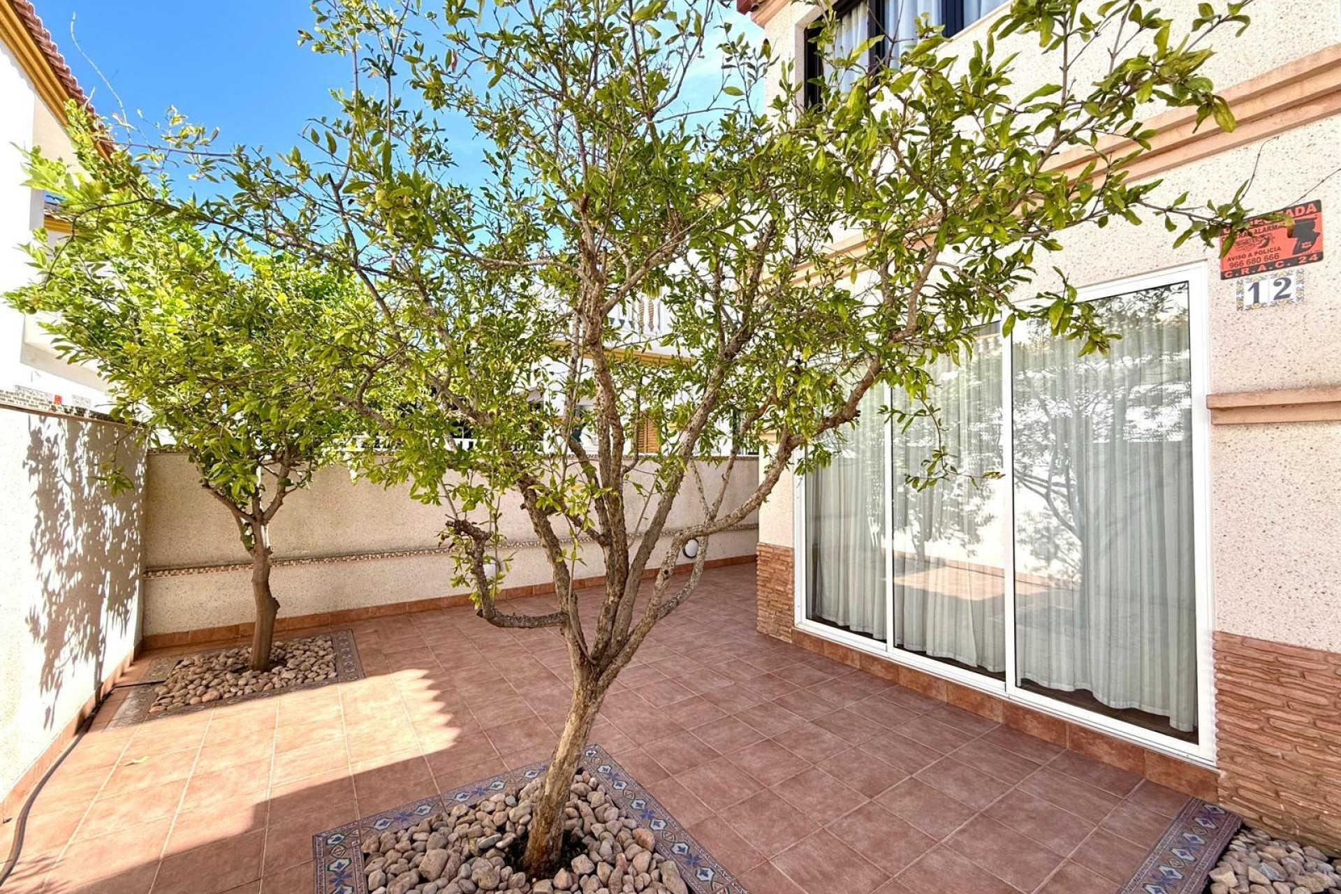 Resale - Apartment  - Torrevieja - Playa del cura