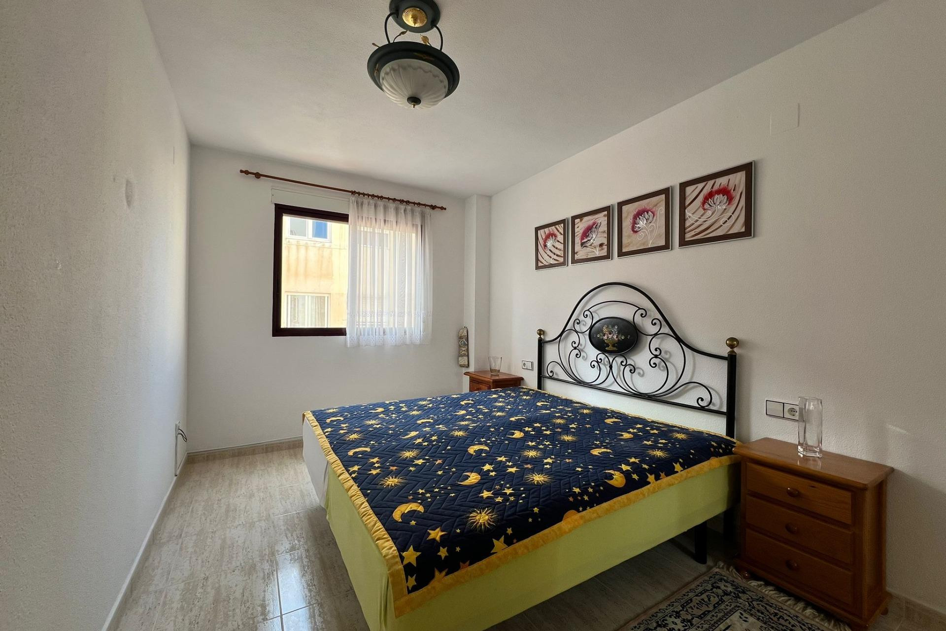 Resale - Apartment  - Torrevieja - Playa del cura