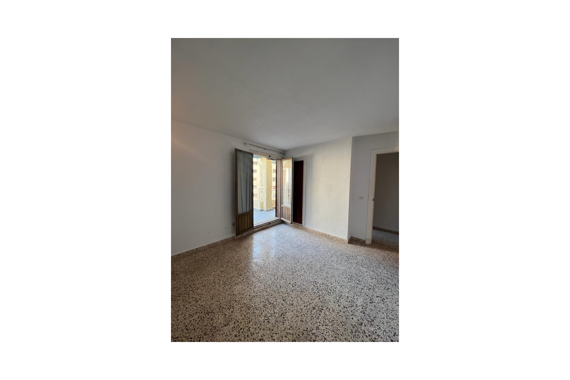 Resale - Apartment  - Torrevieja - Playa del cura