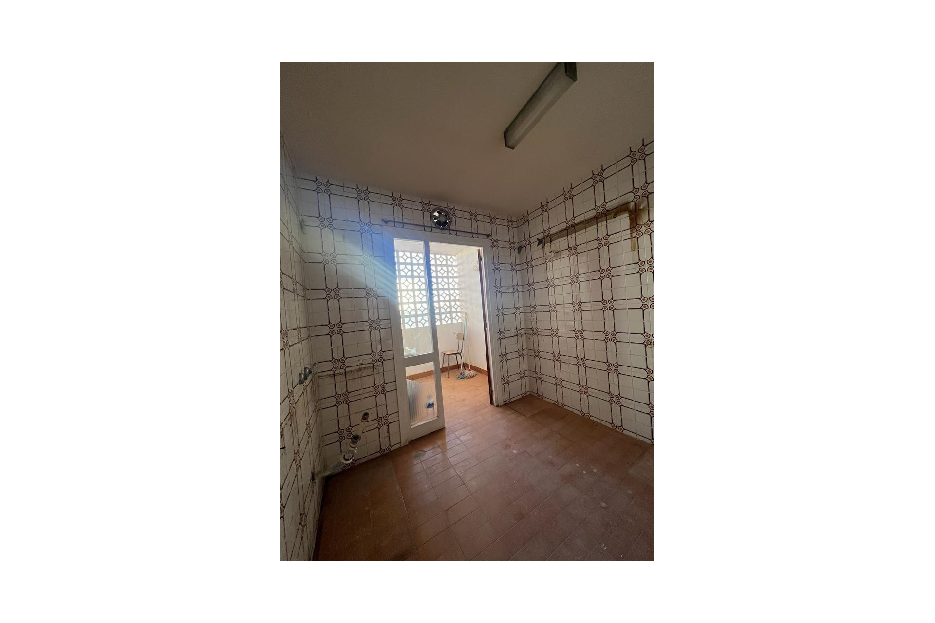 Resale - Apartment  - Torrevieja - Playa del cura