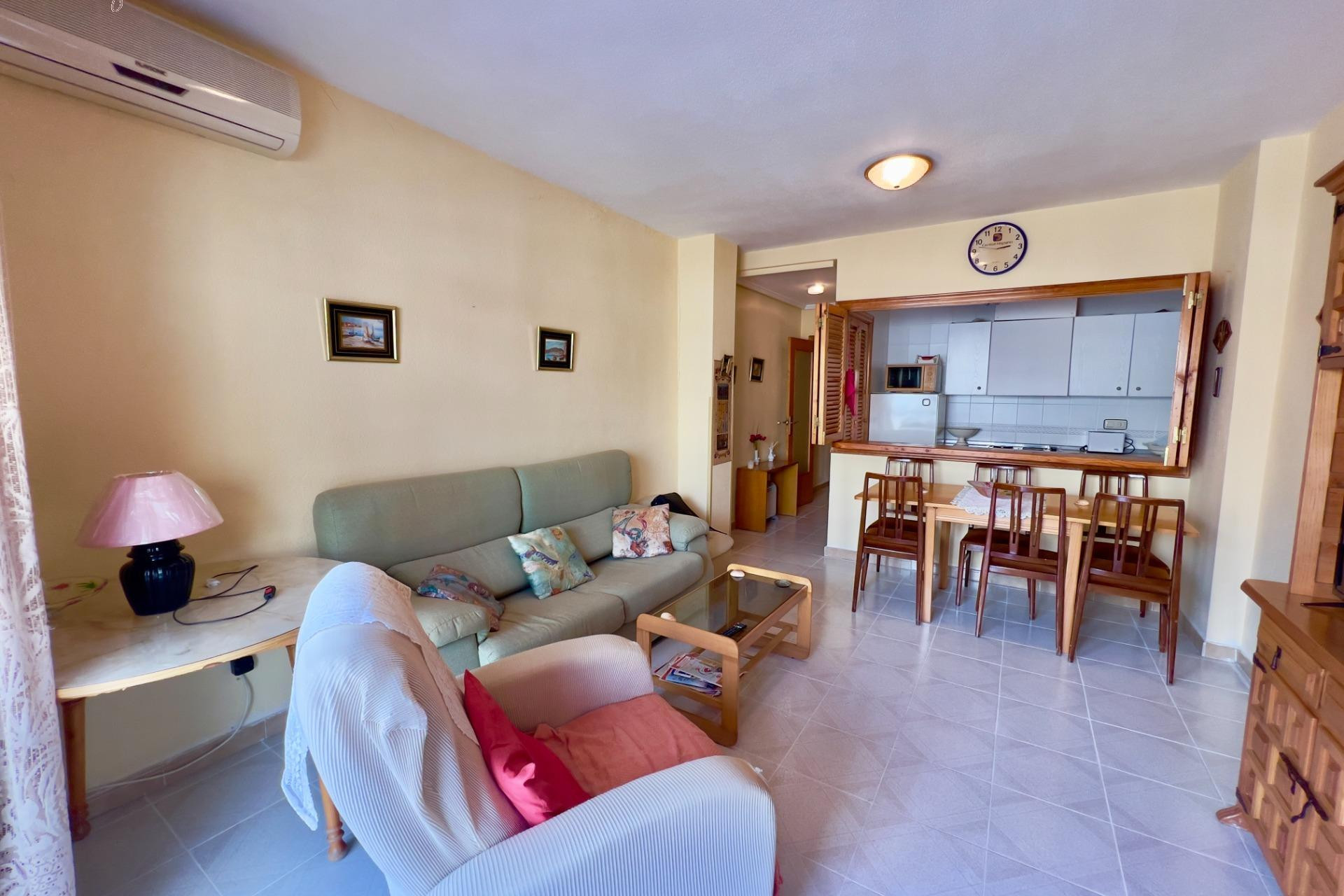 Resale - Apartment  - Torrevieja - Playa del cura