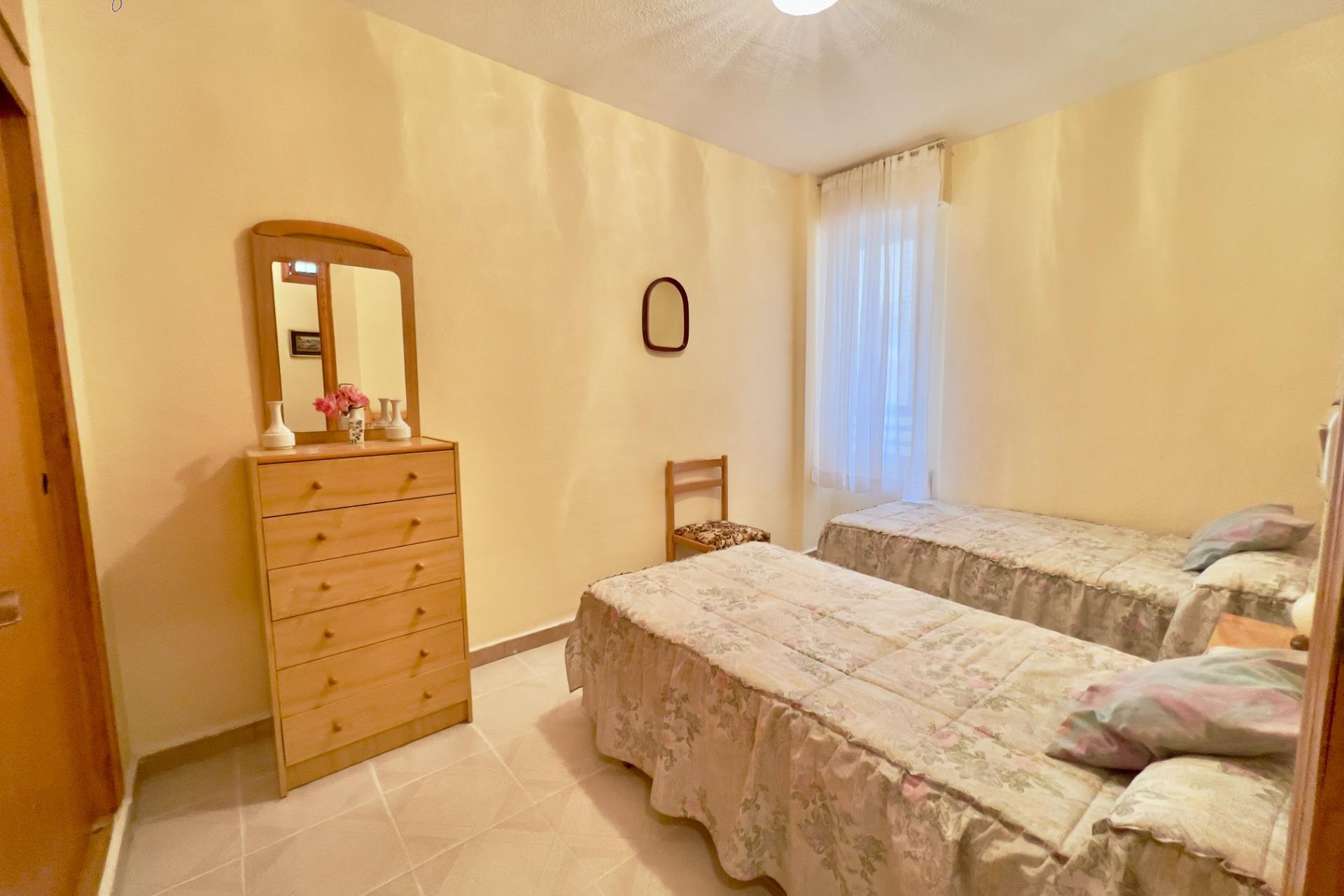 Resale - Apartment  - Torrevieja - Playa del cura