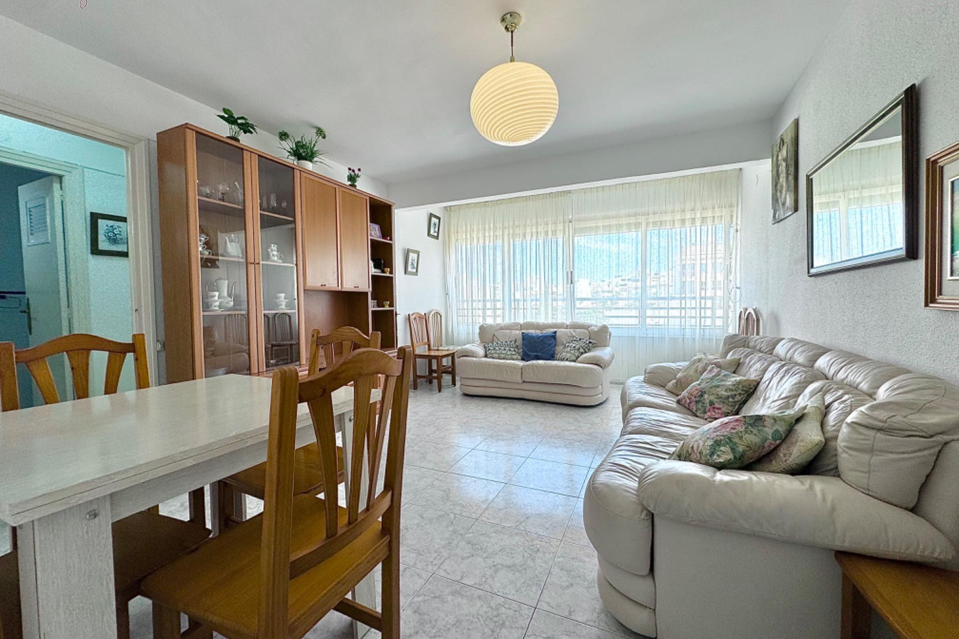 Resale - Apartment  - Torrevieja - Playa del cura