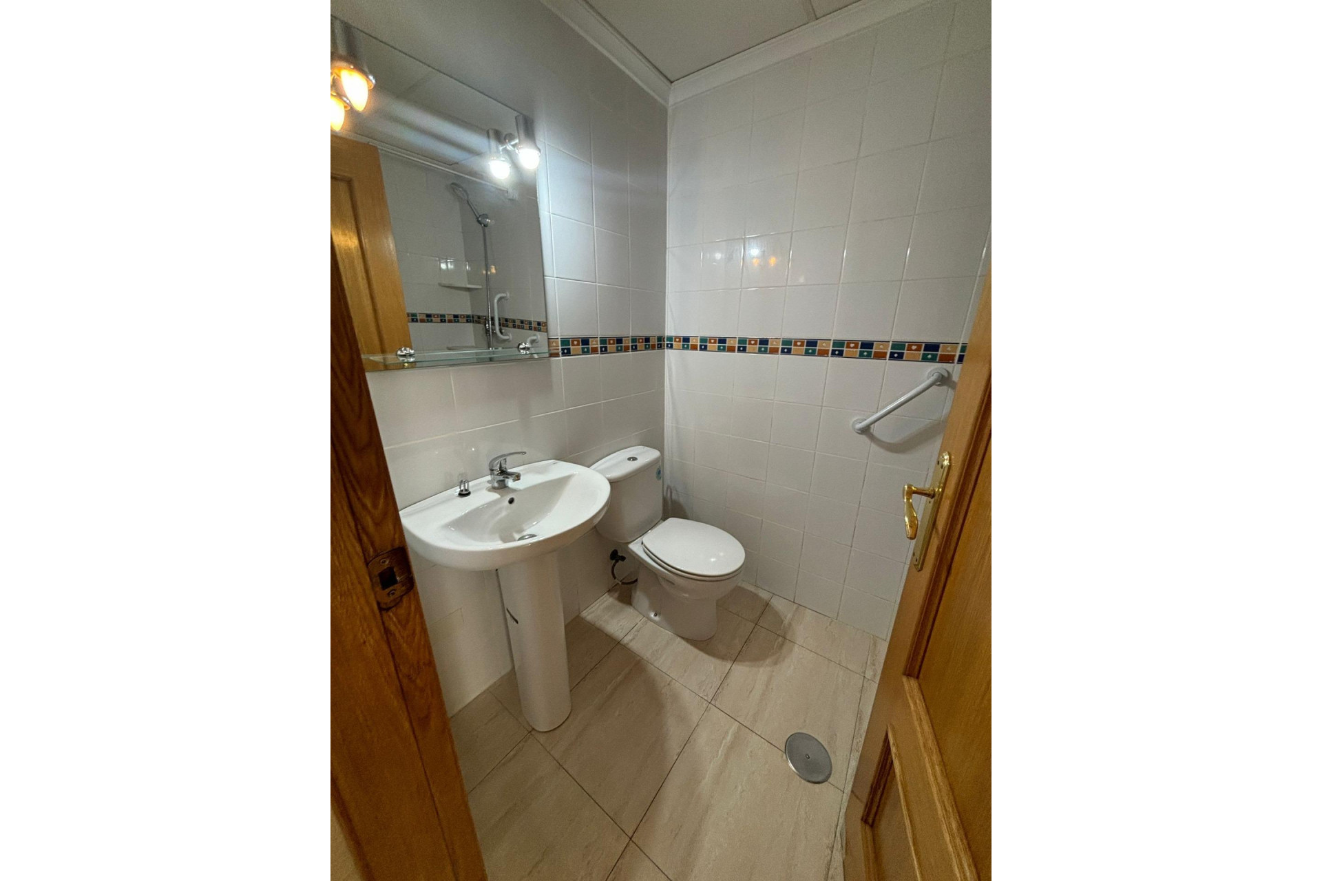 Resale - Apartment  - Torrevieja - Playa del cura