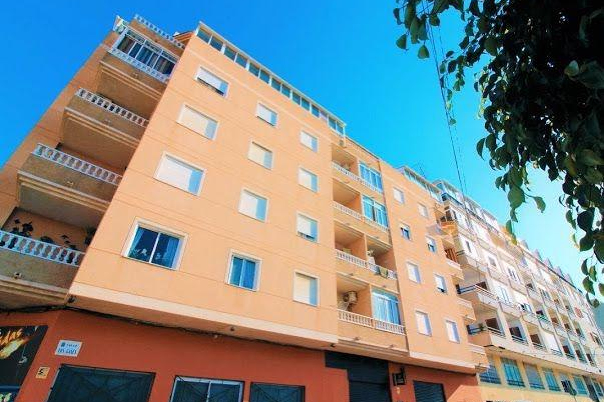 Resale - Apartment  - Torrevieja - Playa del cura