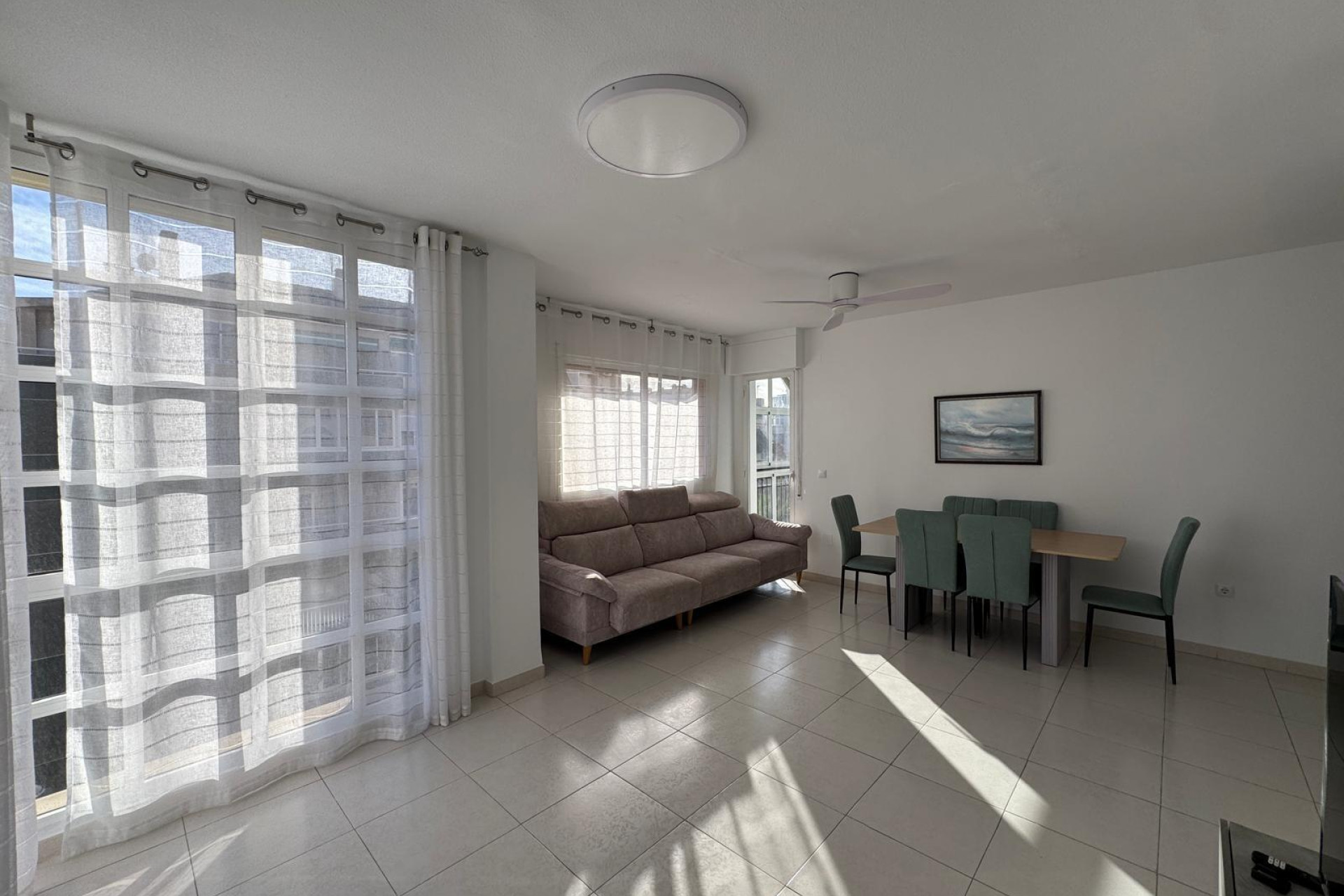 Resale - Apartment  - Torrevieja - Playa del cura