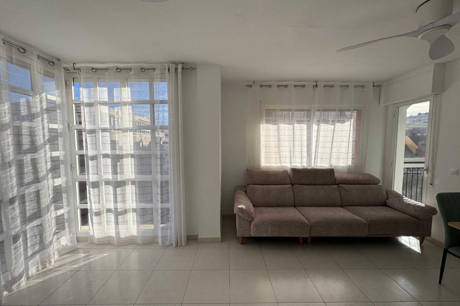 Resale - Apartment  - Torrevieja - Playa del cura