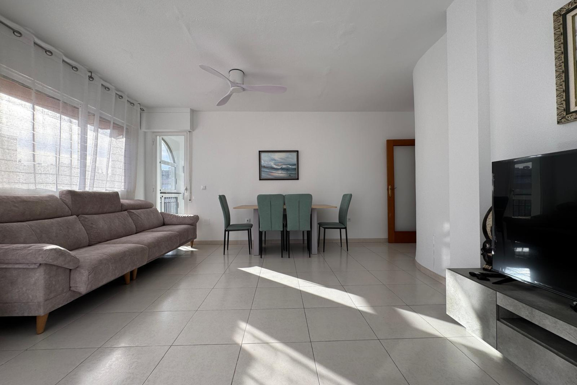 Resale - Apartment  - Torrevieja - Playa del cura