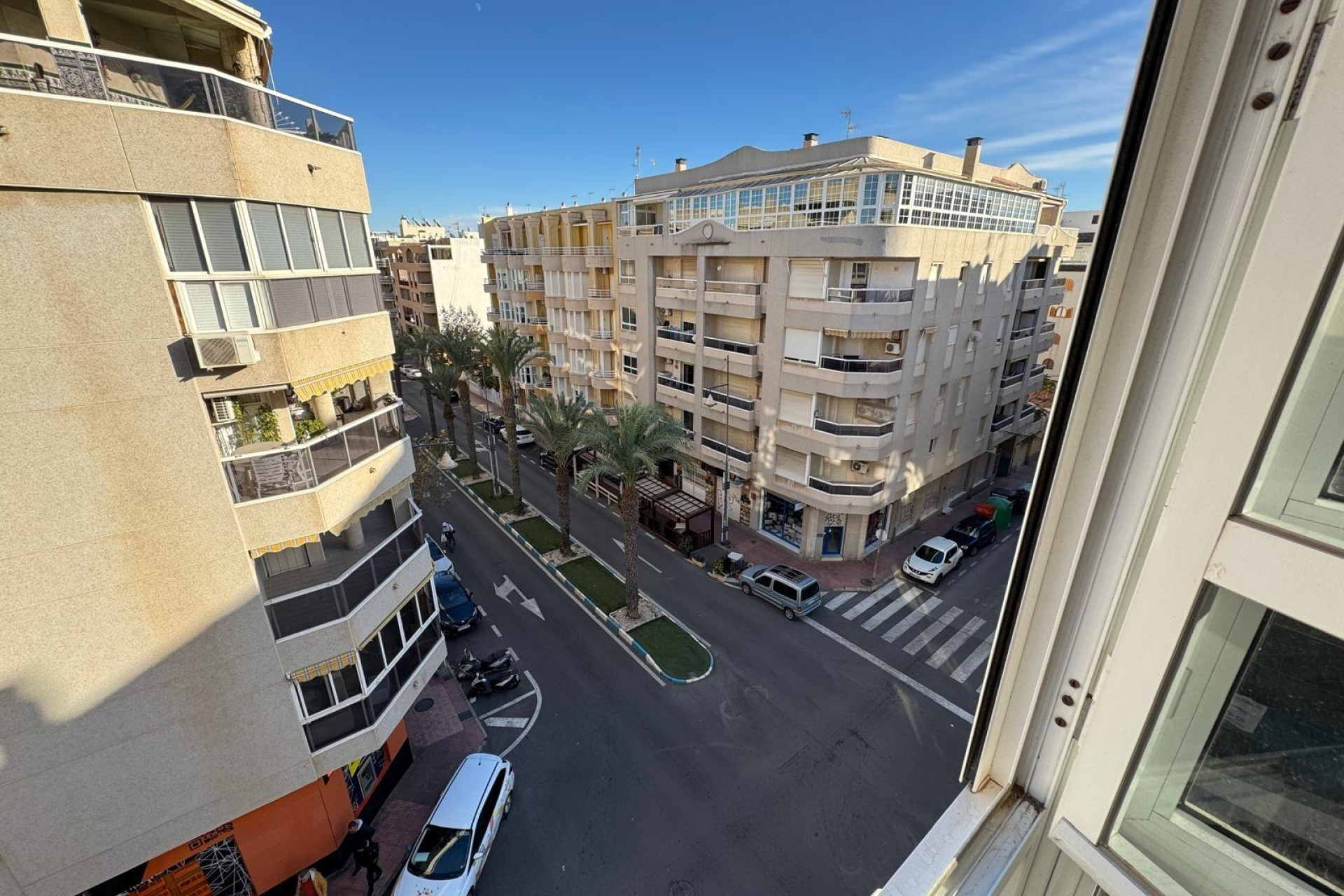 Resale - Apartment  - Torrevieja - Playa del cura