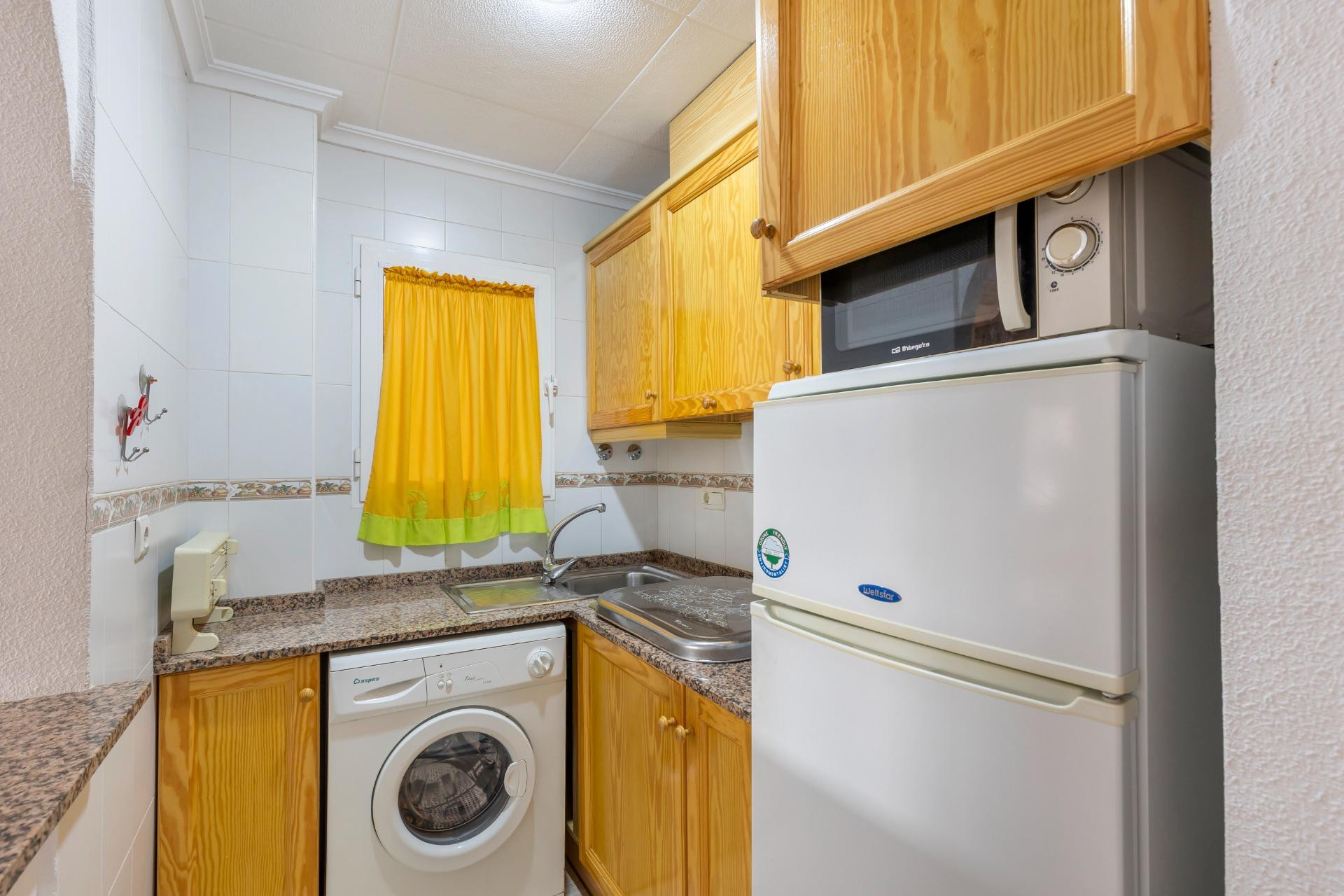 Resale - Apartment  - Torrevieja - Playa del cura