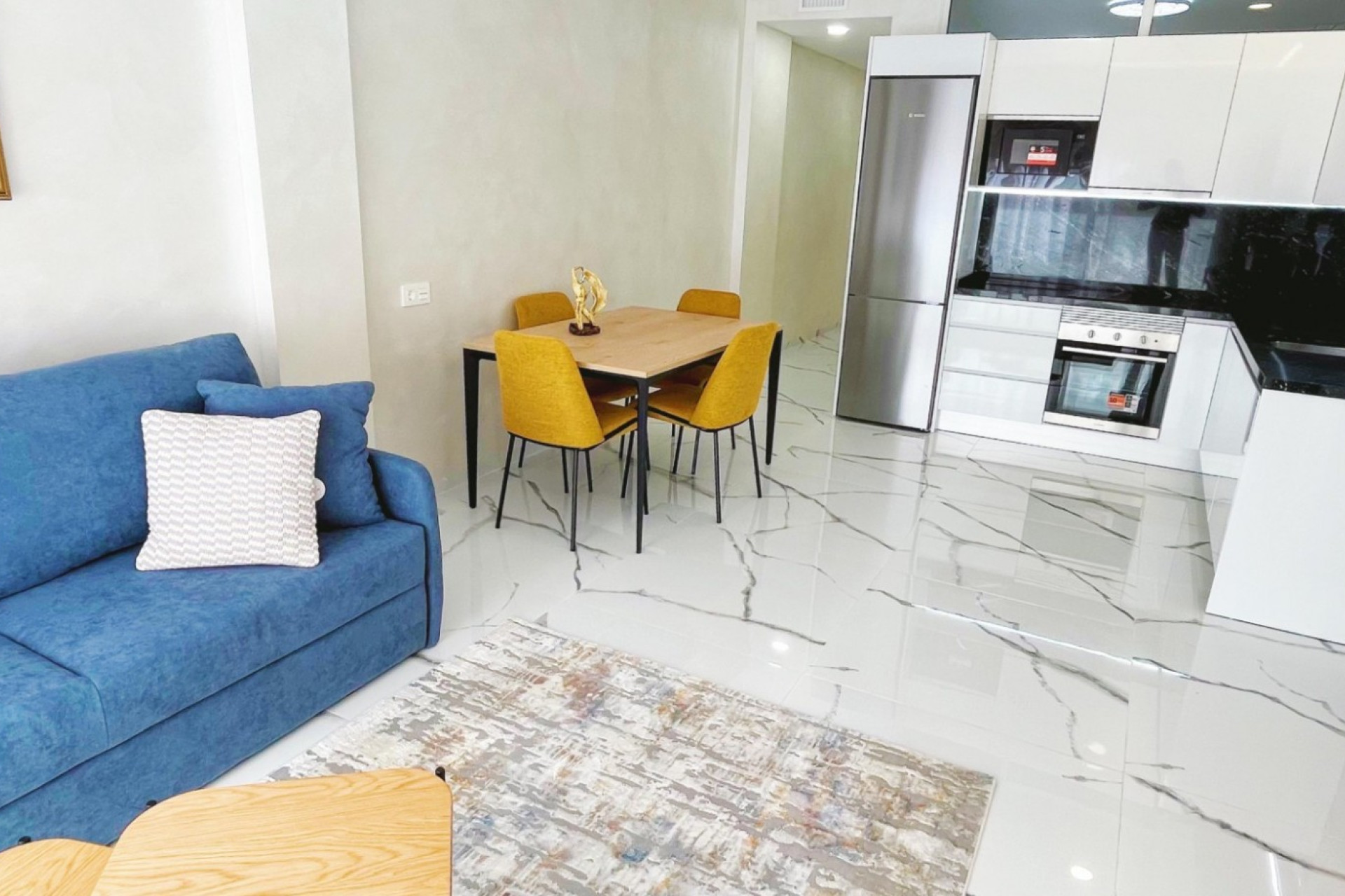 Resale - Apartment  - Torrevieja - Playa del Cura