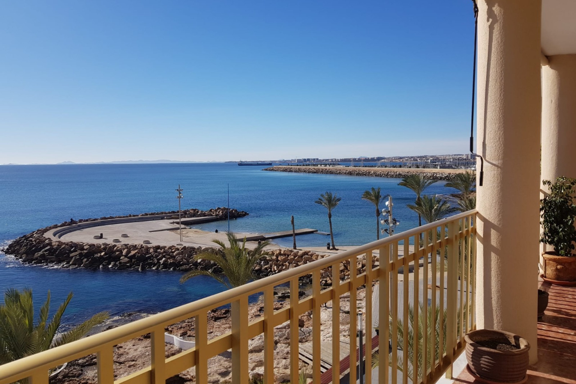 Resale - Apartment  - Torrevieja - Playa Del Cura