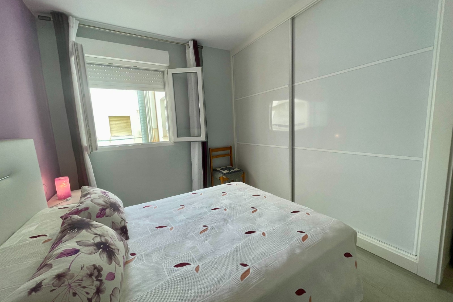 Resale - Apartment  - Torrevieja - Playa Del Cura