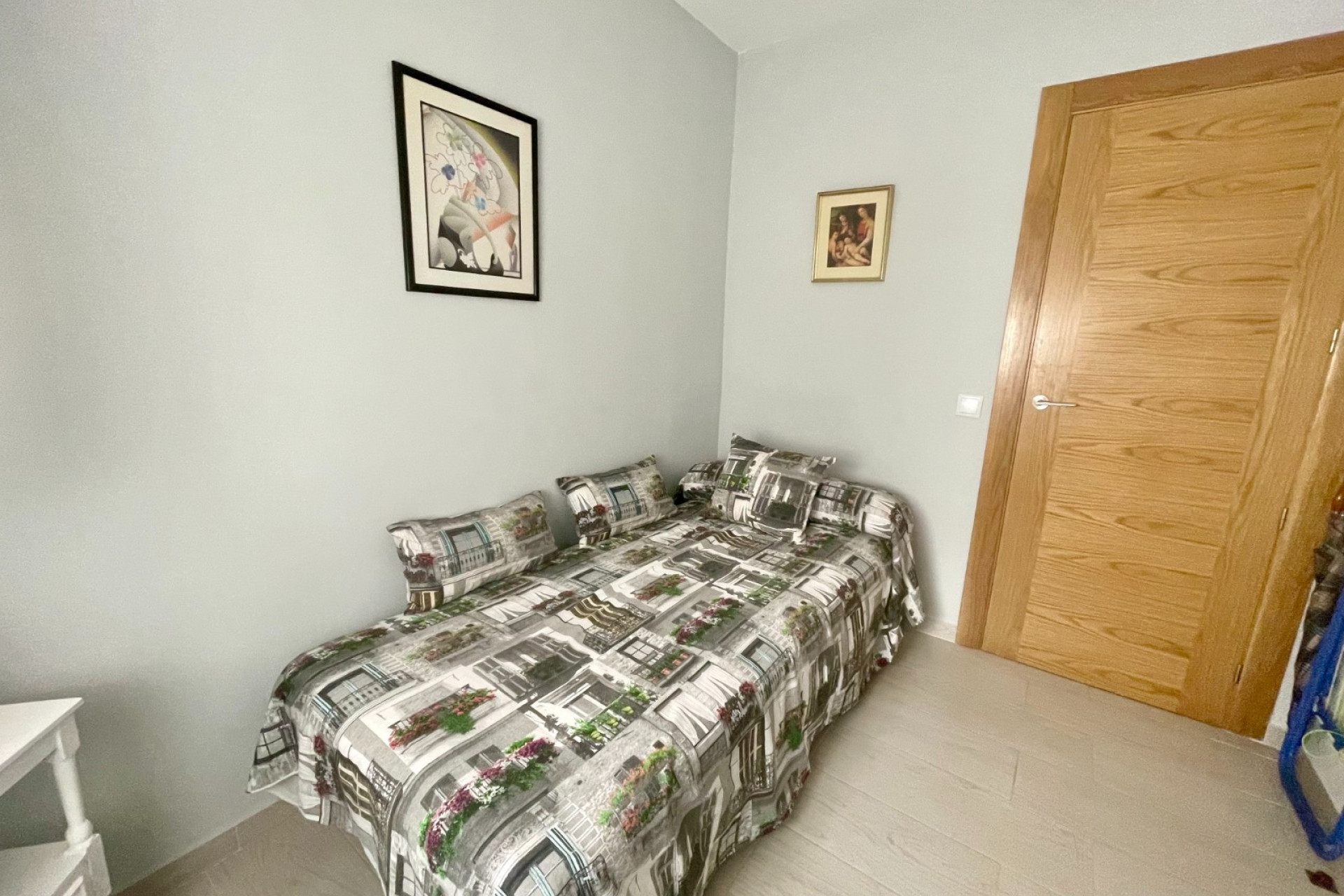 Resale - Apartment  - Torrevieja - Playa Del Cura