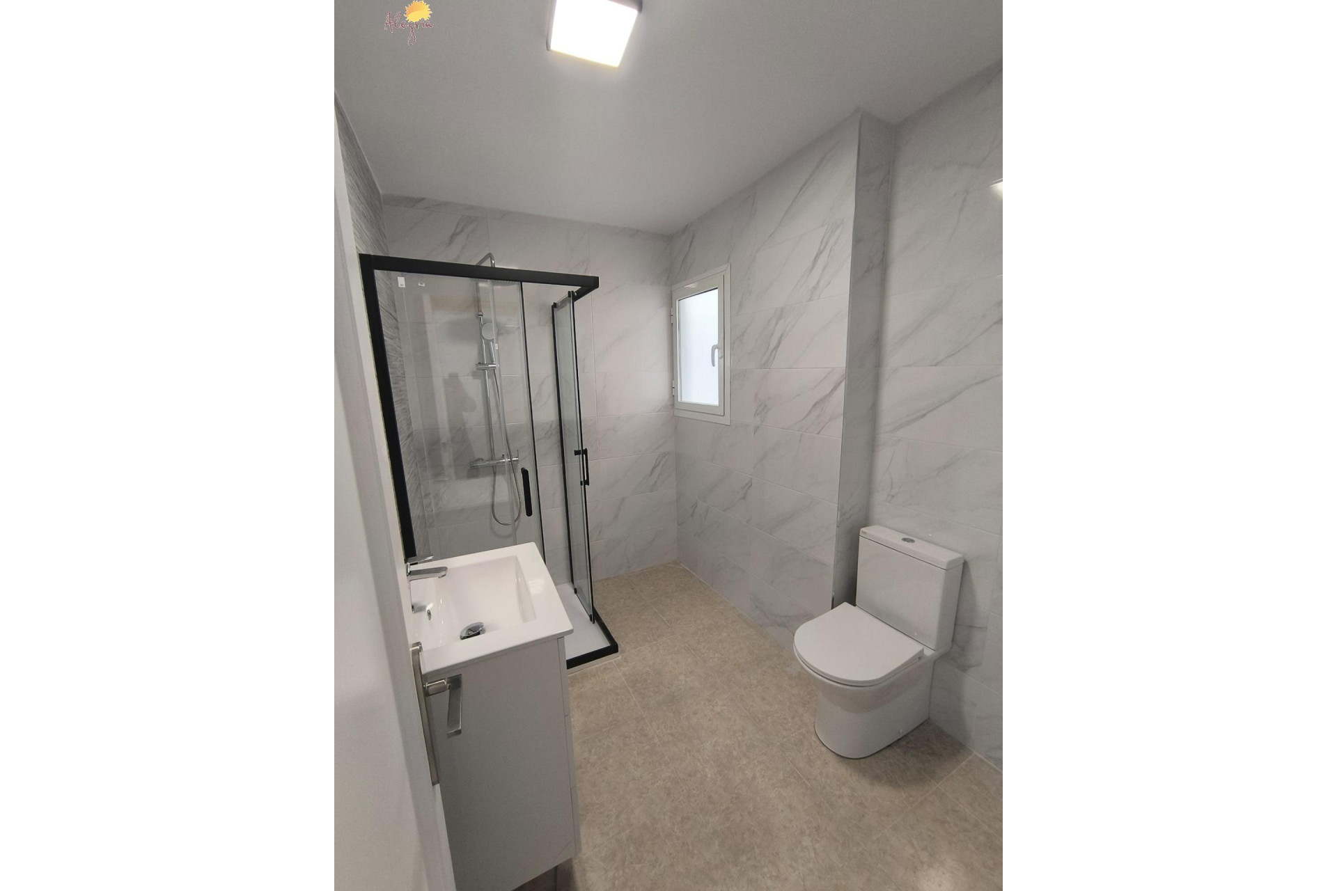 Resale - Apartment  - Torrevieja - Playa del Cura