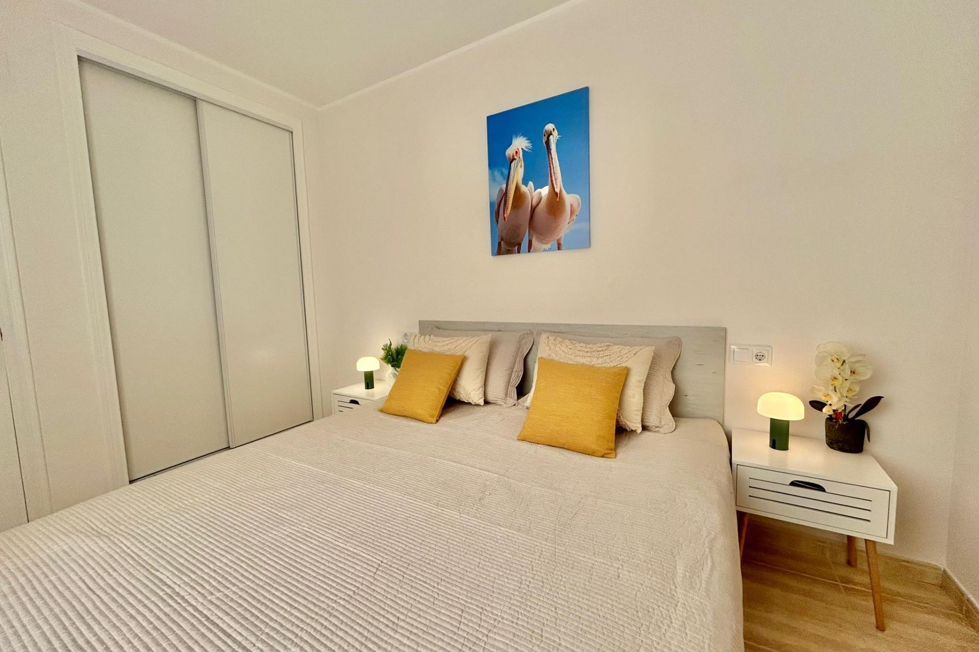 Resale - Apartment  - Torrevieja - Playa del Cura