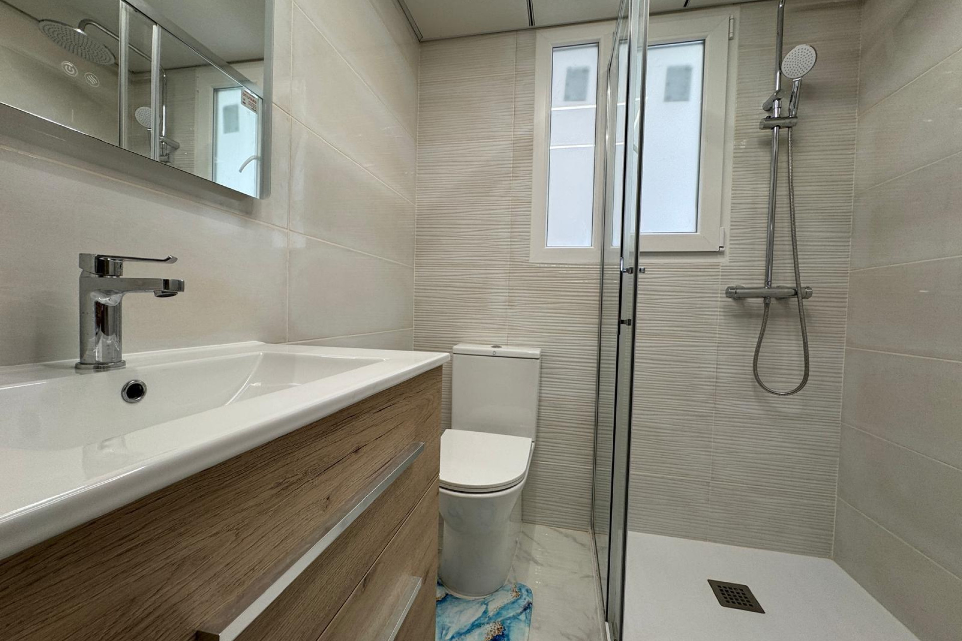 Resale - Apartment  - Torrevieja - Playa del Cura