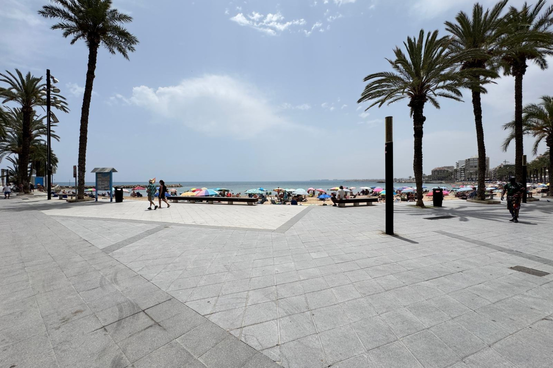 Resale - Apartment  - Torrevieja - Playa del Cura