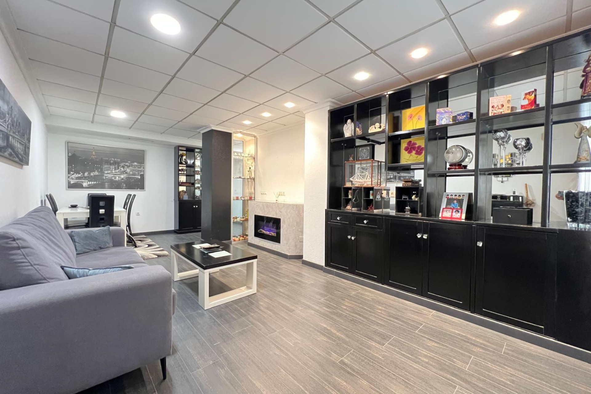 Resale - Apartment  - Torrevieja - Playa del Cura