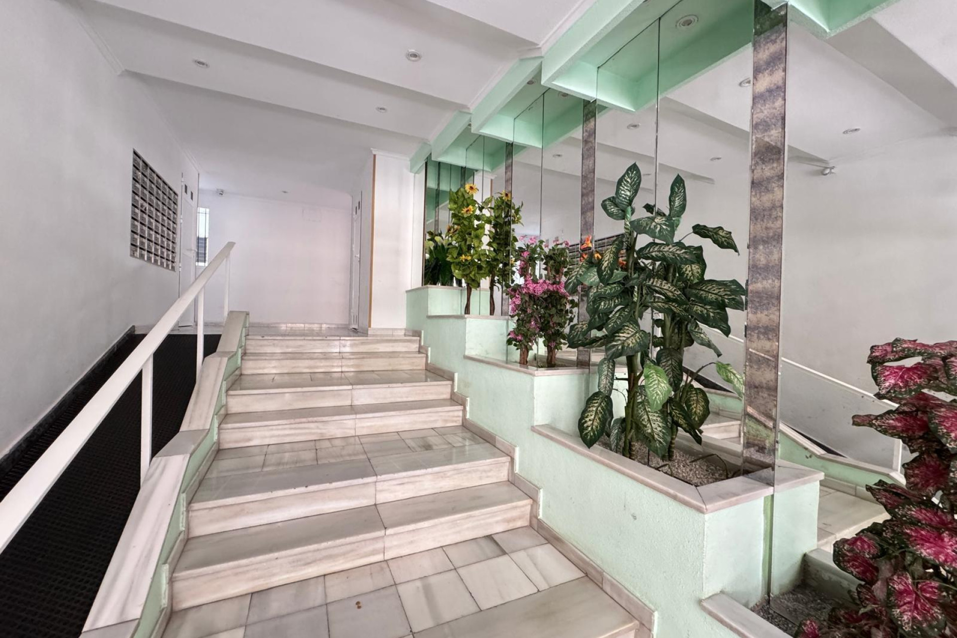 Resale - Apartment  - Torrevieja - Playa del Cura