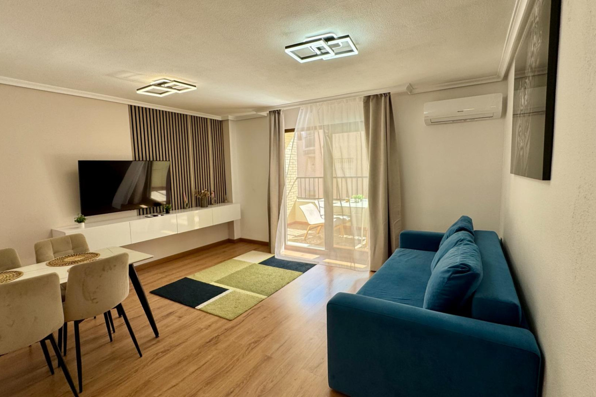 Resale - Apartment  - Torrevieja - Playa del Cura