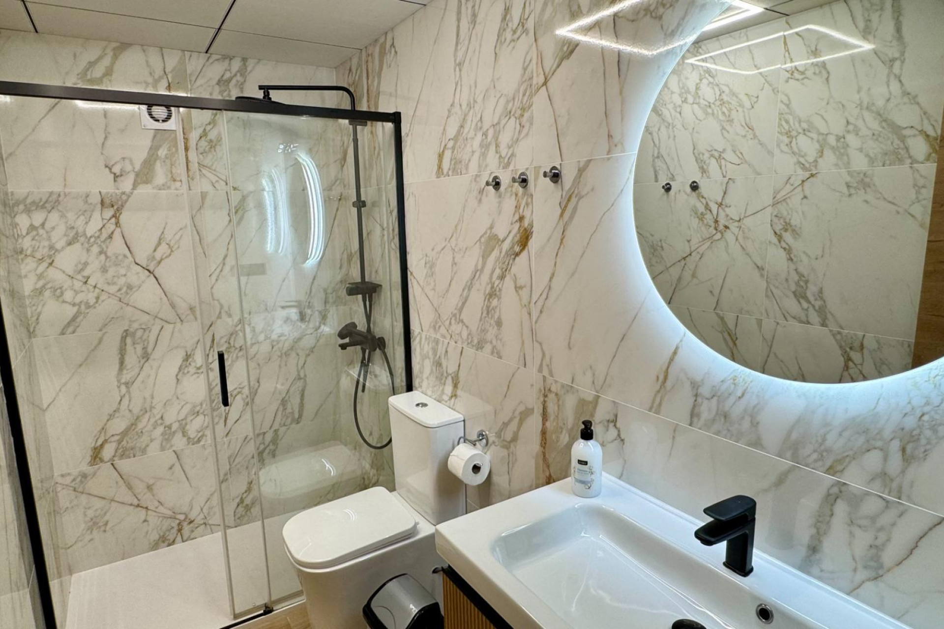 Resale - Apartment  - Torrevieja - Playa del Cura