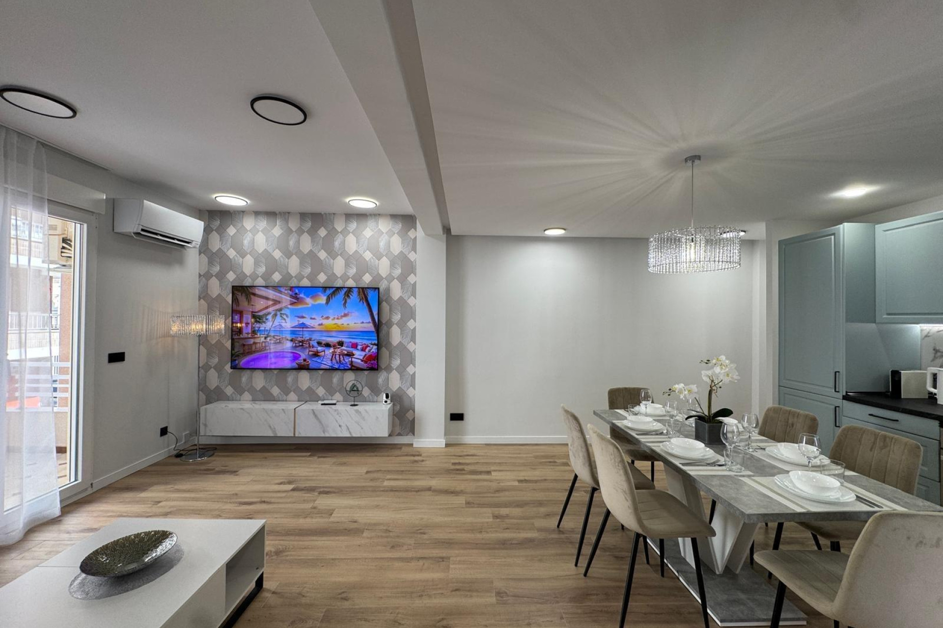 Resale - Apartment  - Torrevieja - Playa del Cura