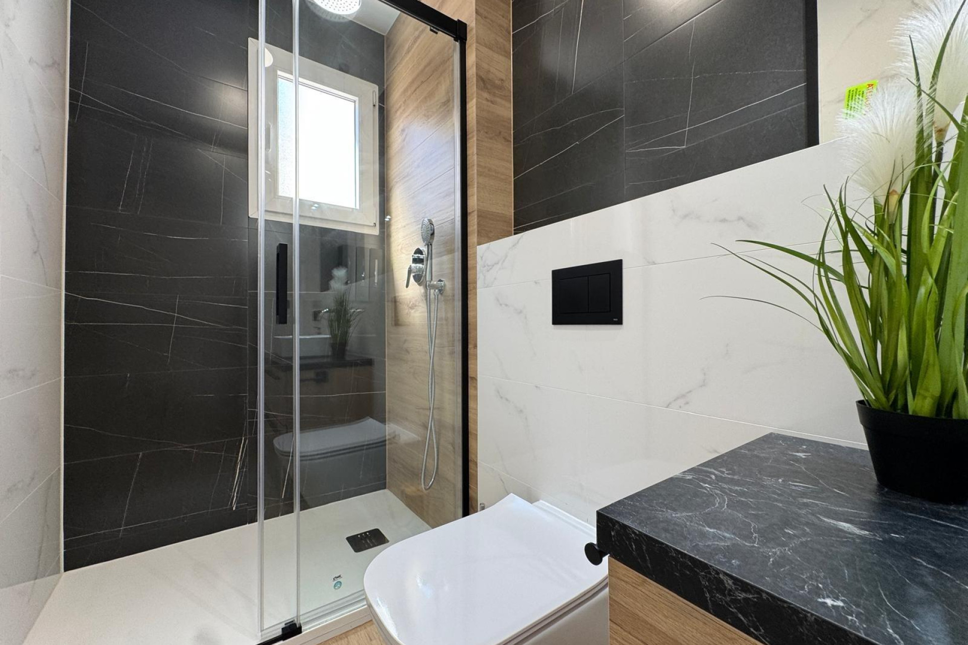 Resale - Apartment  - Torrevieja - Playa del Cura