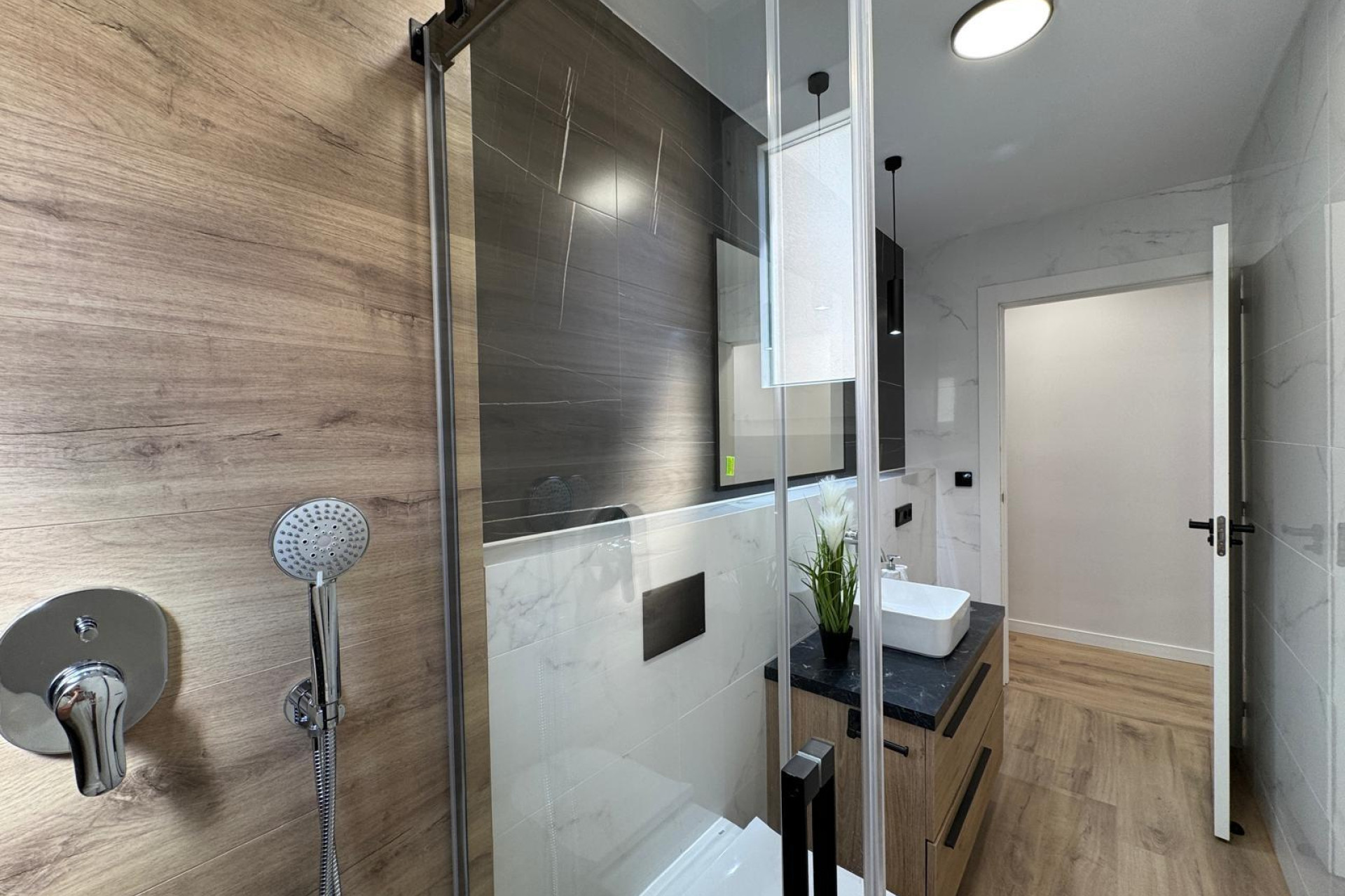 Resale - Apartment  - Torrevieja - Playa del Cura