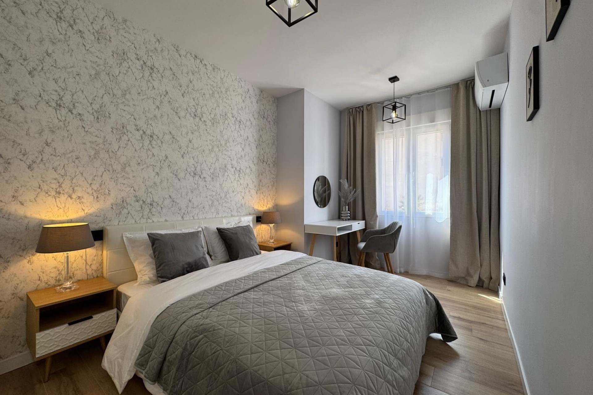 Resale - Apartment  - Torrevieja - Playa del Cura