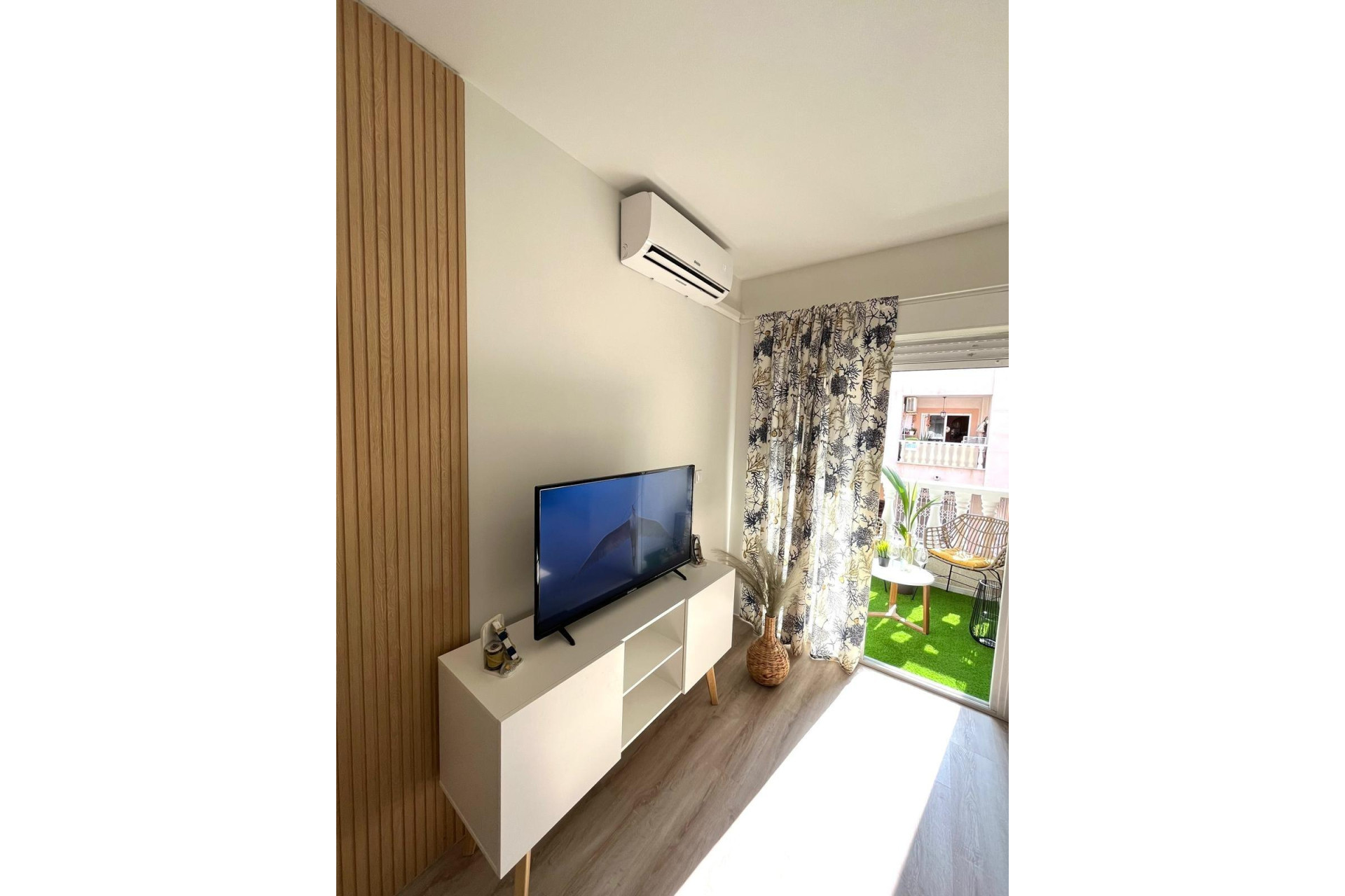 Resale - Apartment  - Torrevieja - Playa del Cura