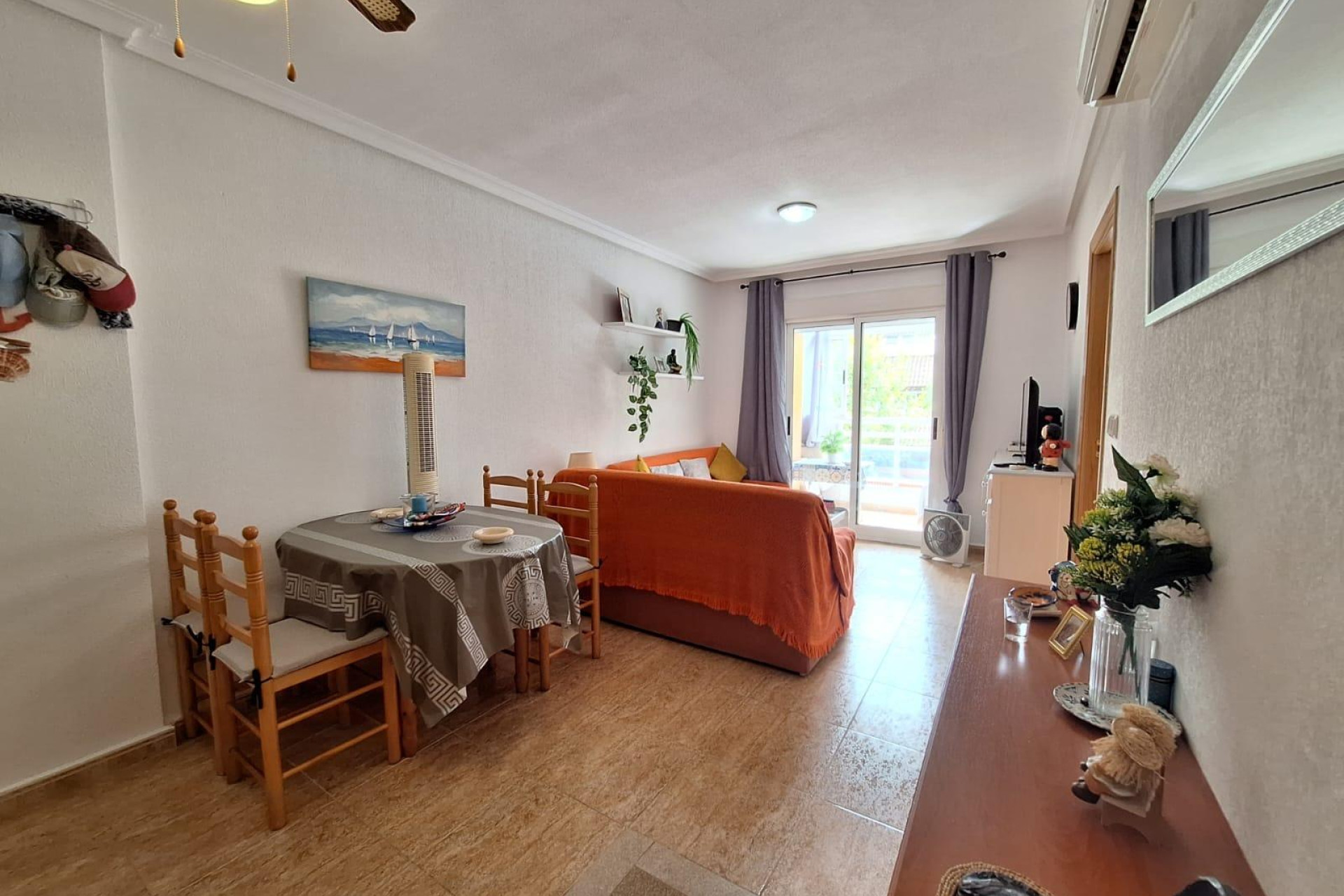 Resale - Apartment  - Torrevieja - Playa del Cura