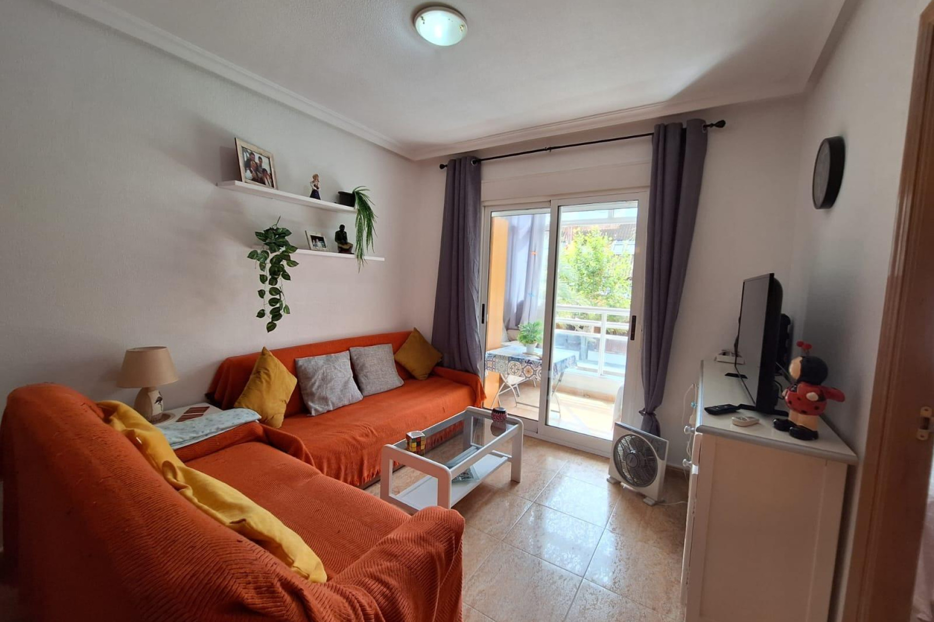 Resale - Apartment  - Torrevieja - Playa del Cura