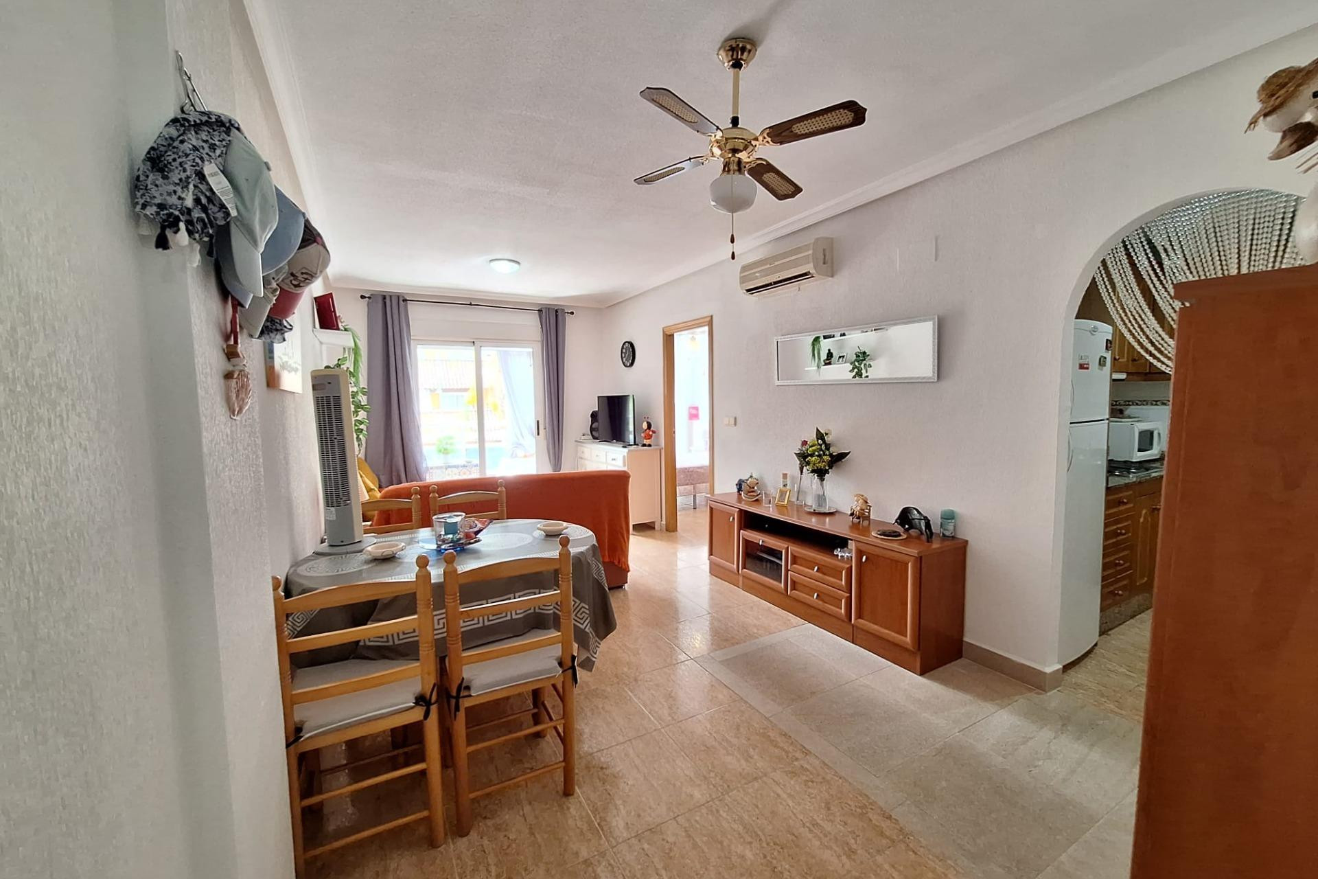 Resale - Apartment  - Torrevieja - Playa del Cura