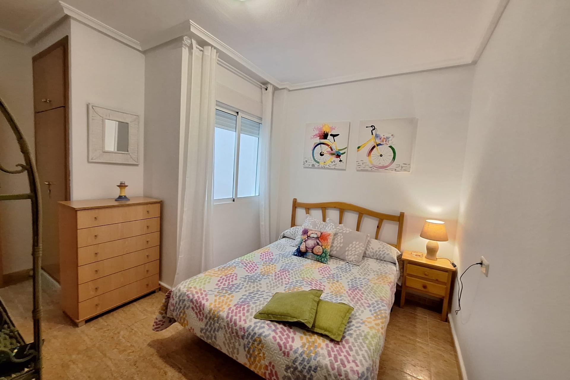 Resale - Apartment  - Torrevieja - Playa del Cura