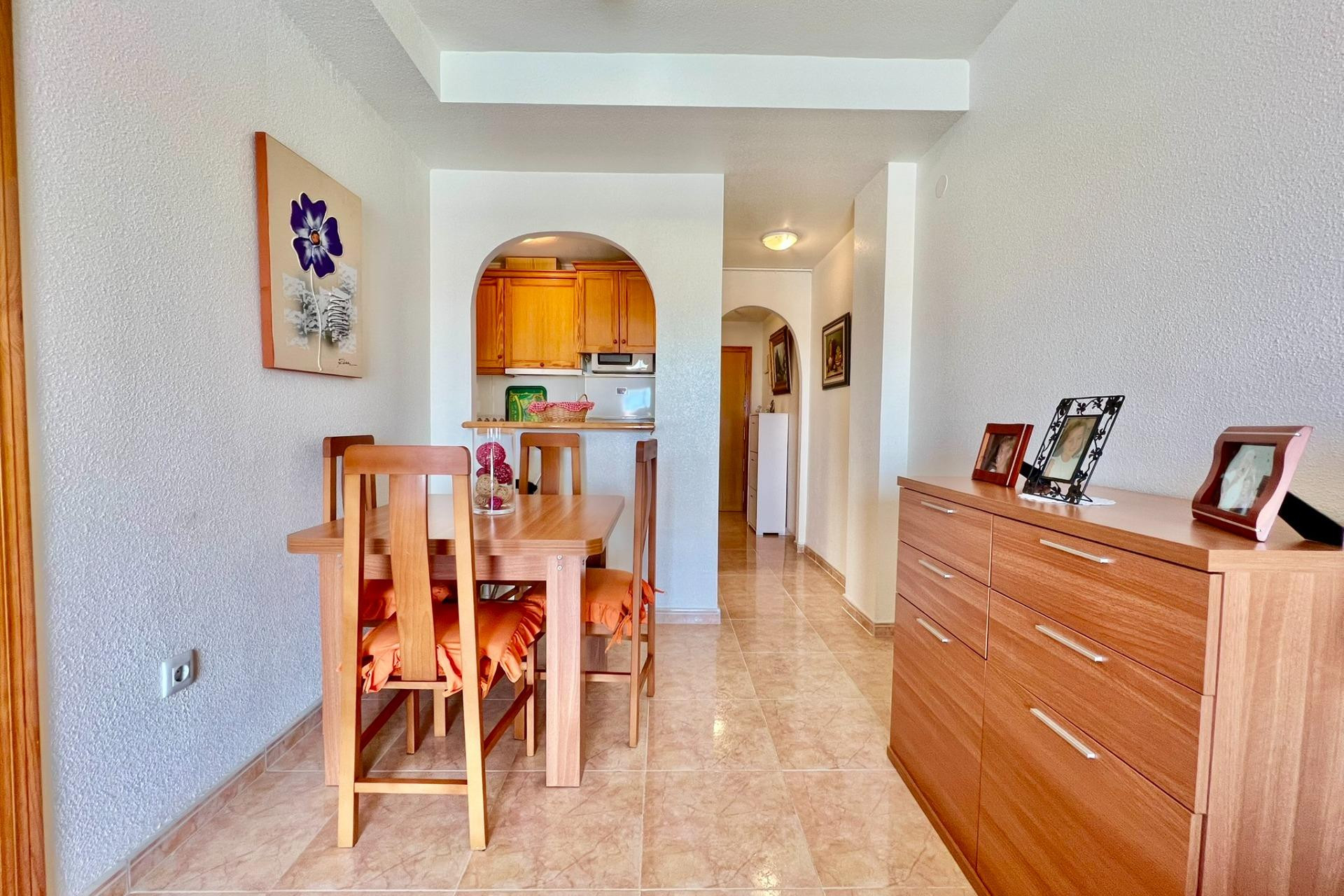 Resale - Apartment  - Torrevieja - Playa del Cura