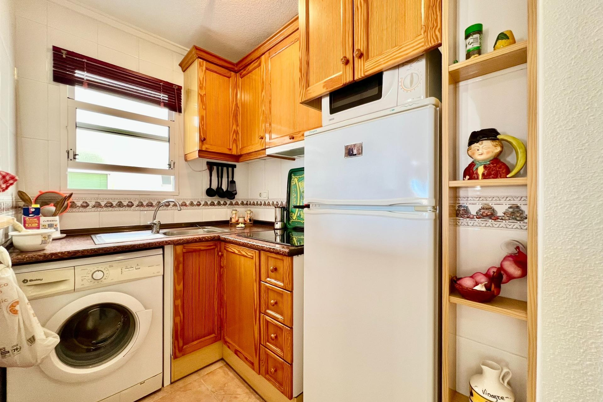 Resale - Apartment  - Torrevieja - Playa del Cura