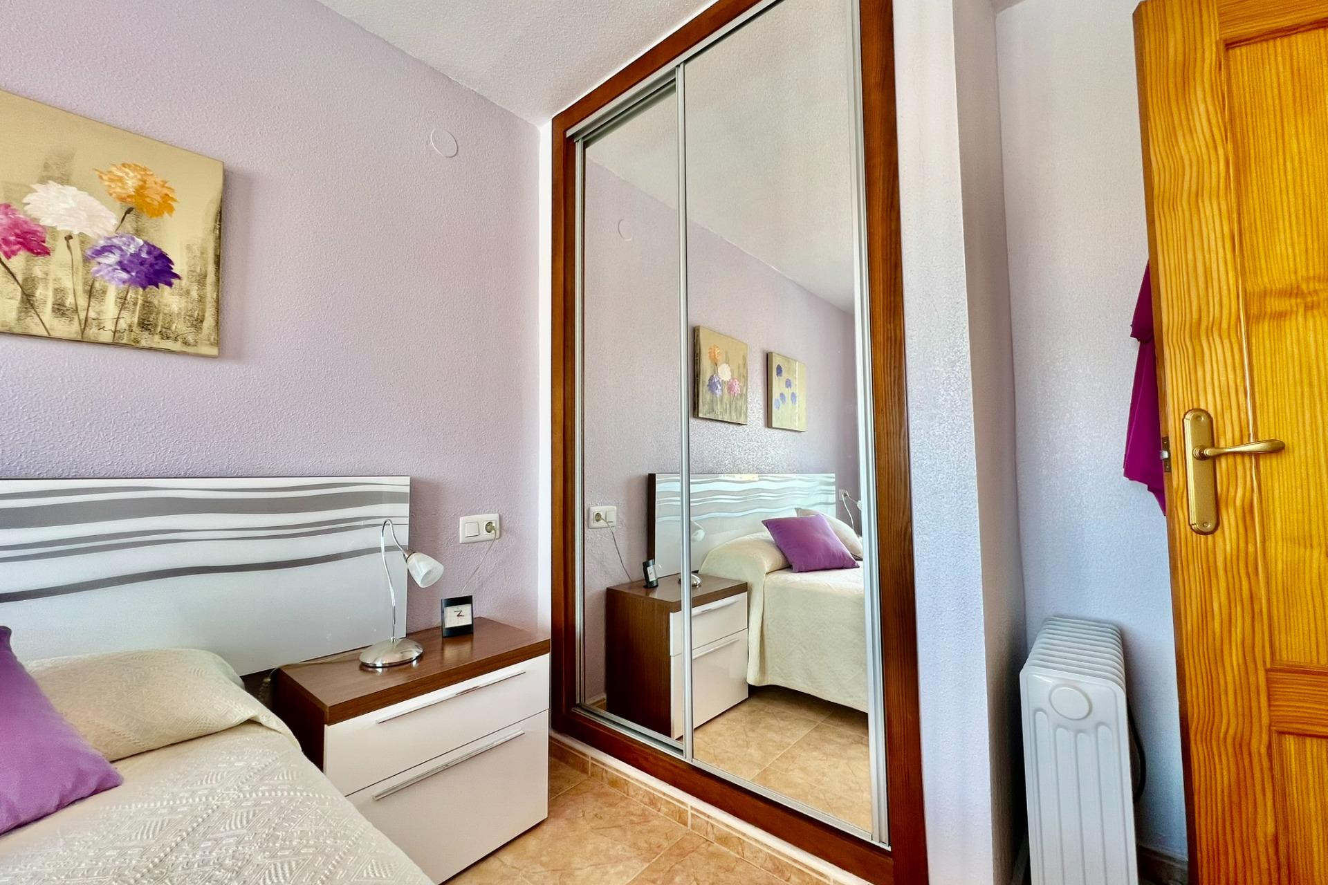 Resale - Apartment  - Torrevieja - Playa del Cura