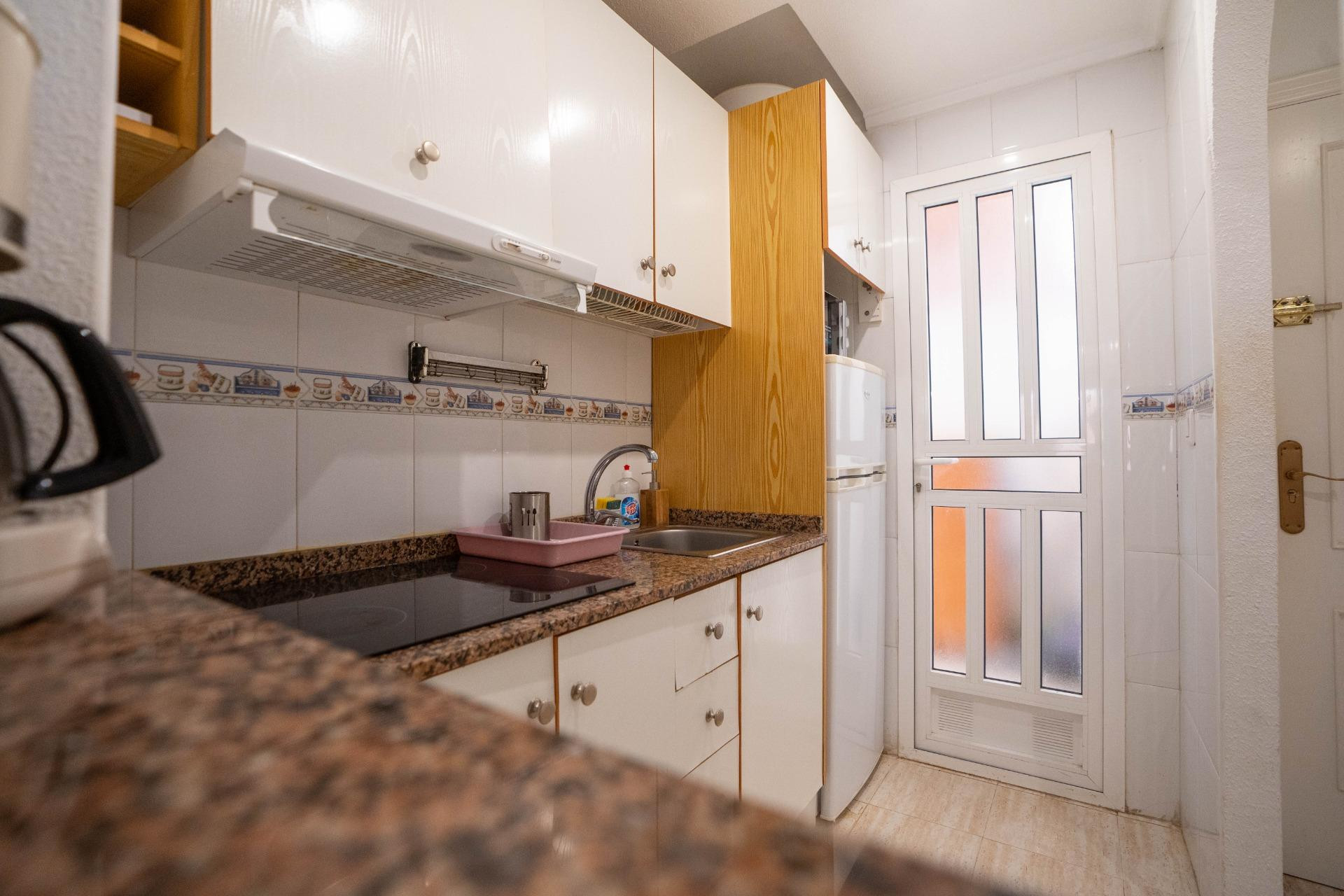 Resale - Apartment  - Torrevieja - Playa del Cura