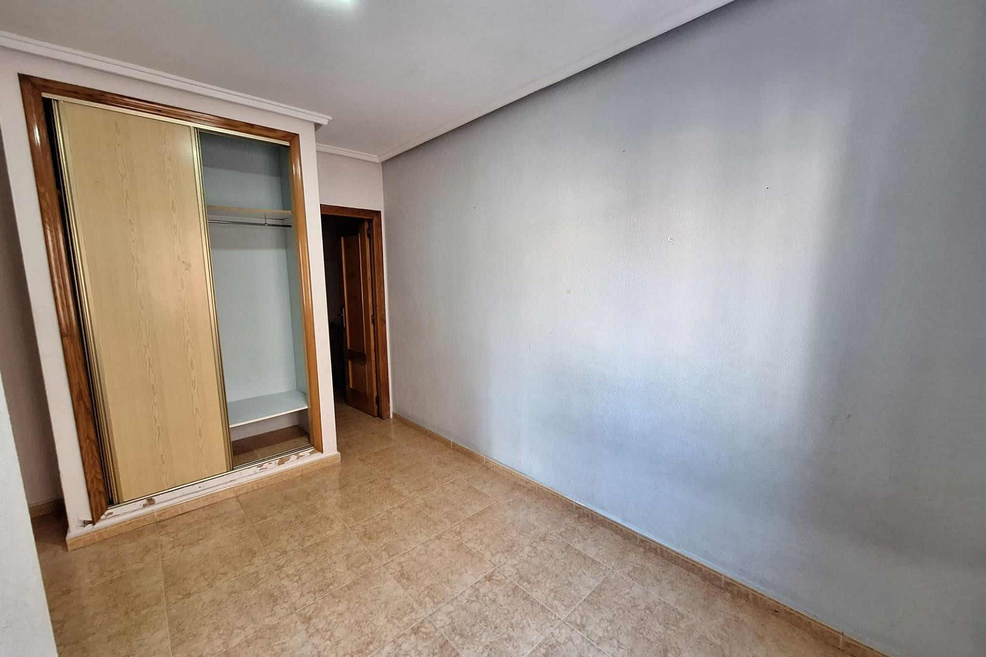 Resale - Apartment  - Torrevieja - Playa del Cura
