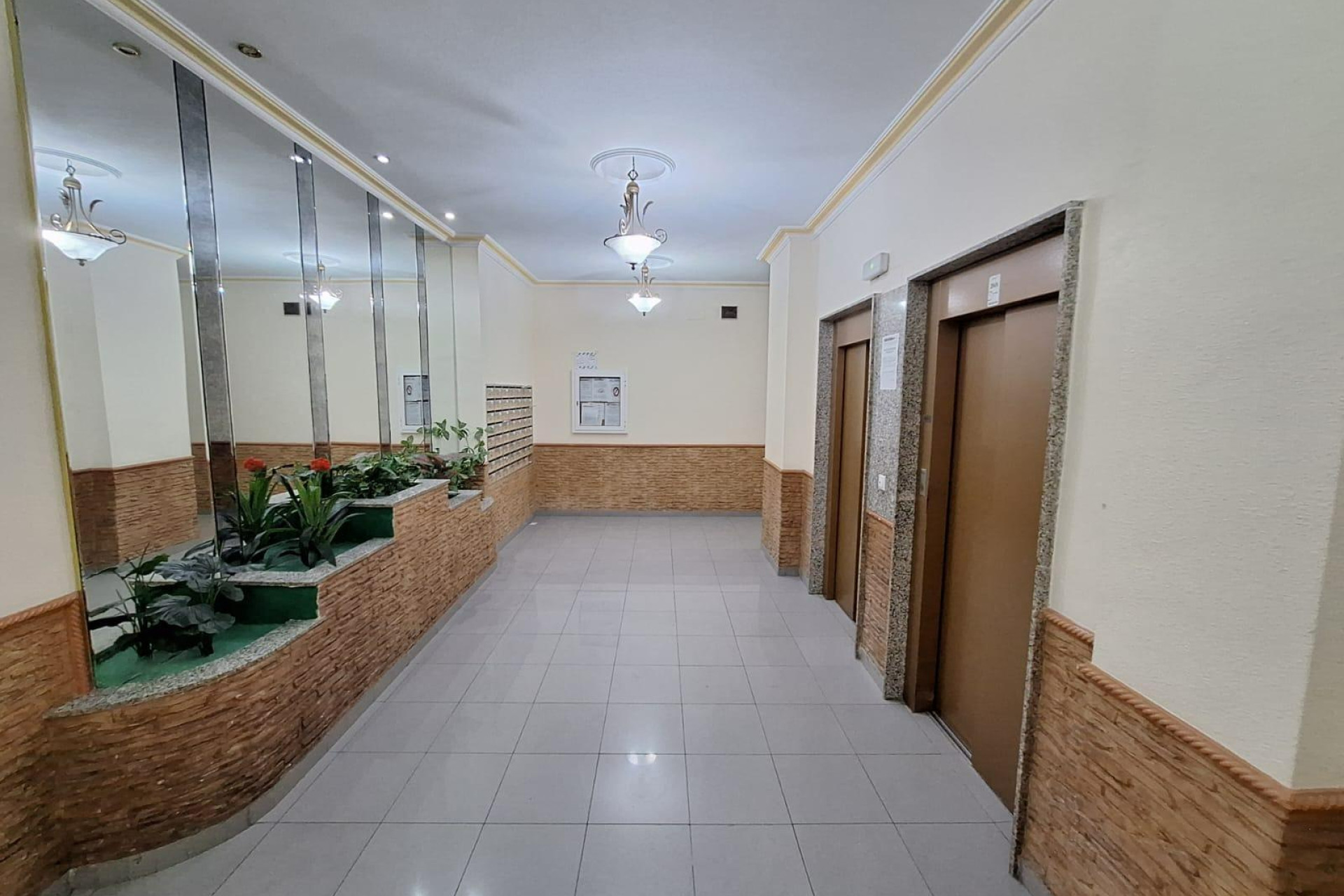 Resale - Apartment  - Torrevieja - Playa del Cura