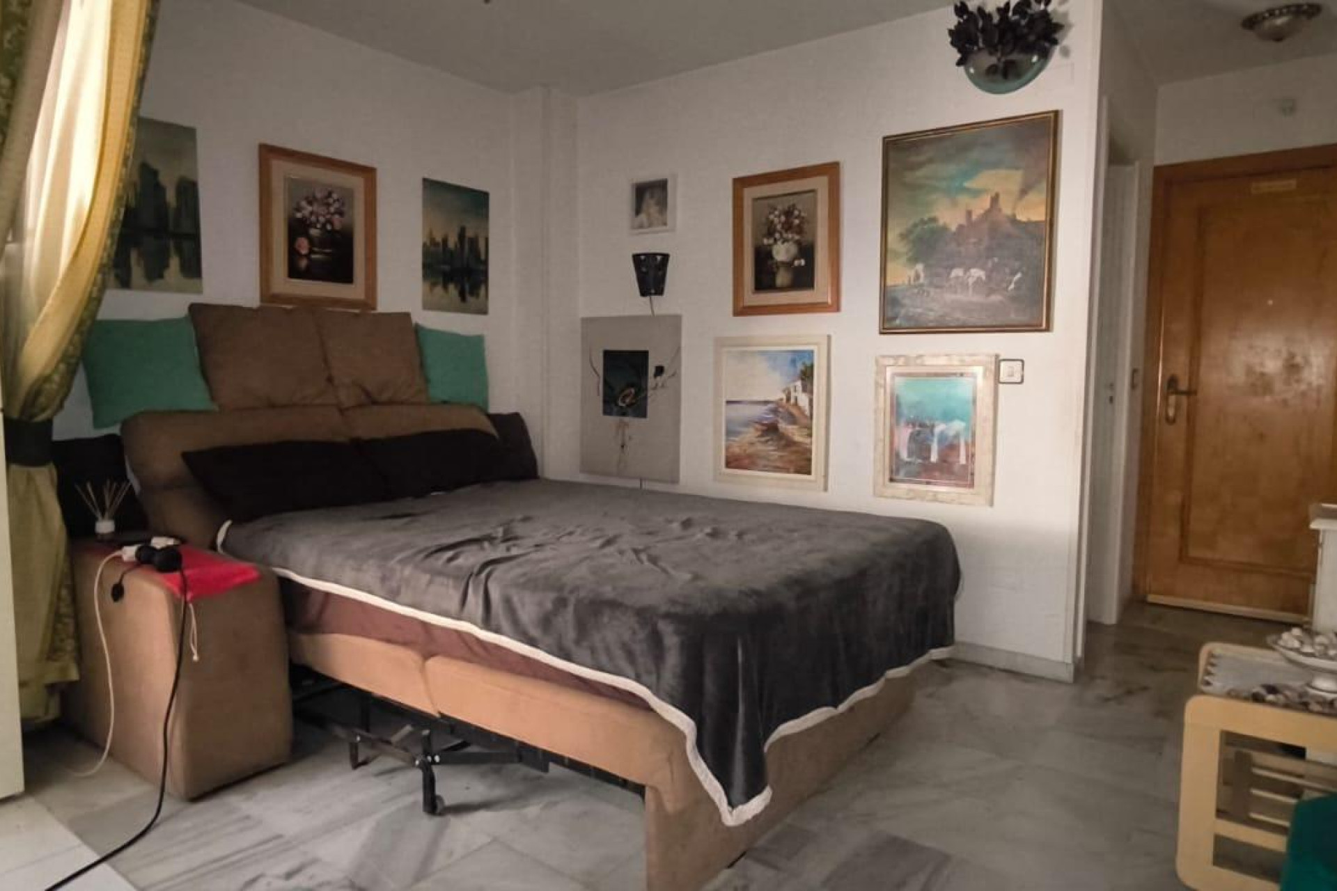 Resale - Apartment  - Torrevieja - Playa del Cura