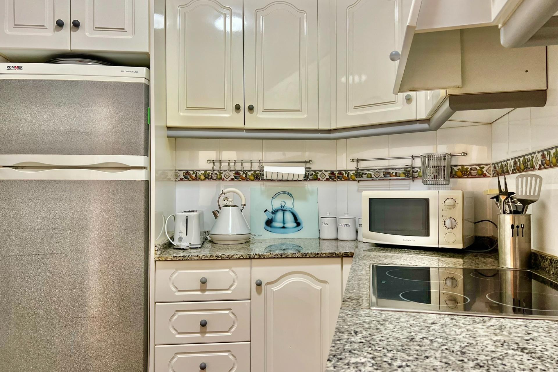 Resale - Apartment  - Torrevieja - Playa del Cura