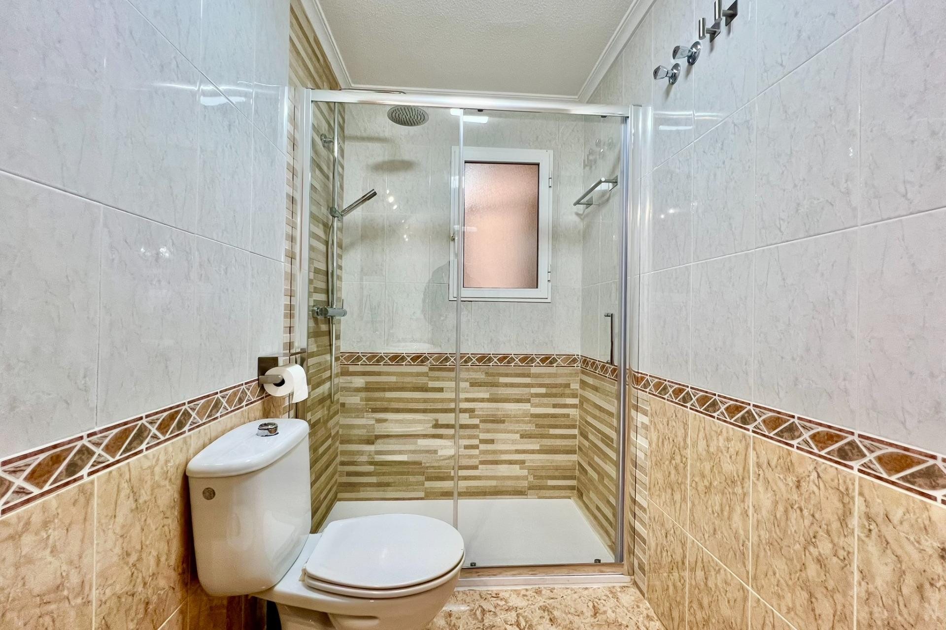 Resale - Apartment  - Torrevieja - Playa del Cura