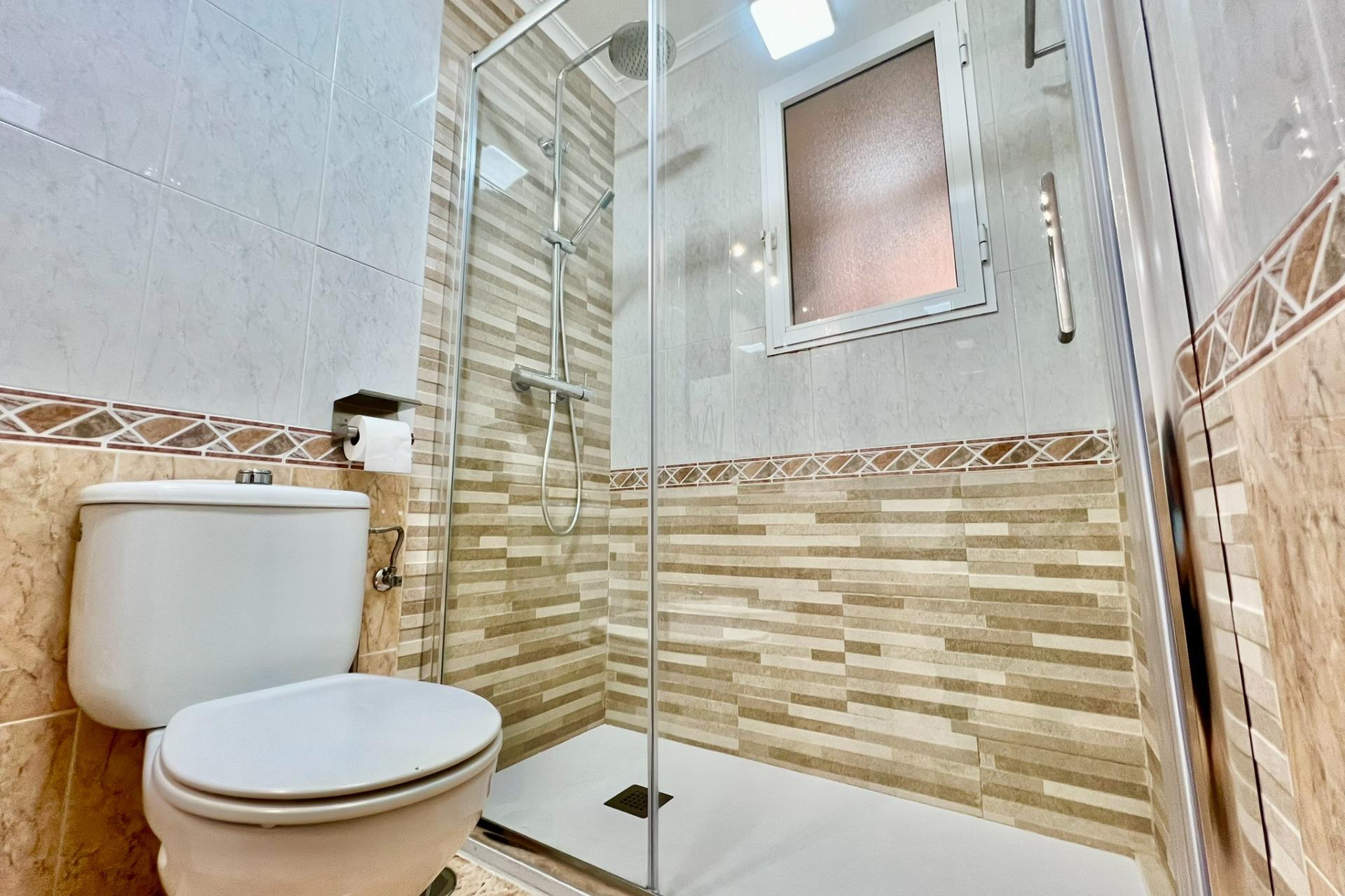 Resale - Apartment  - Torrevieja - Playa del Cura